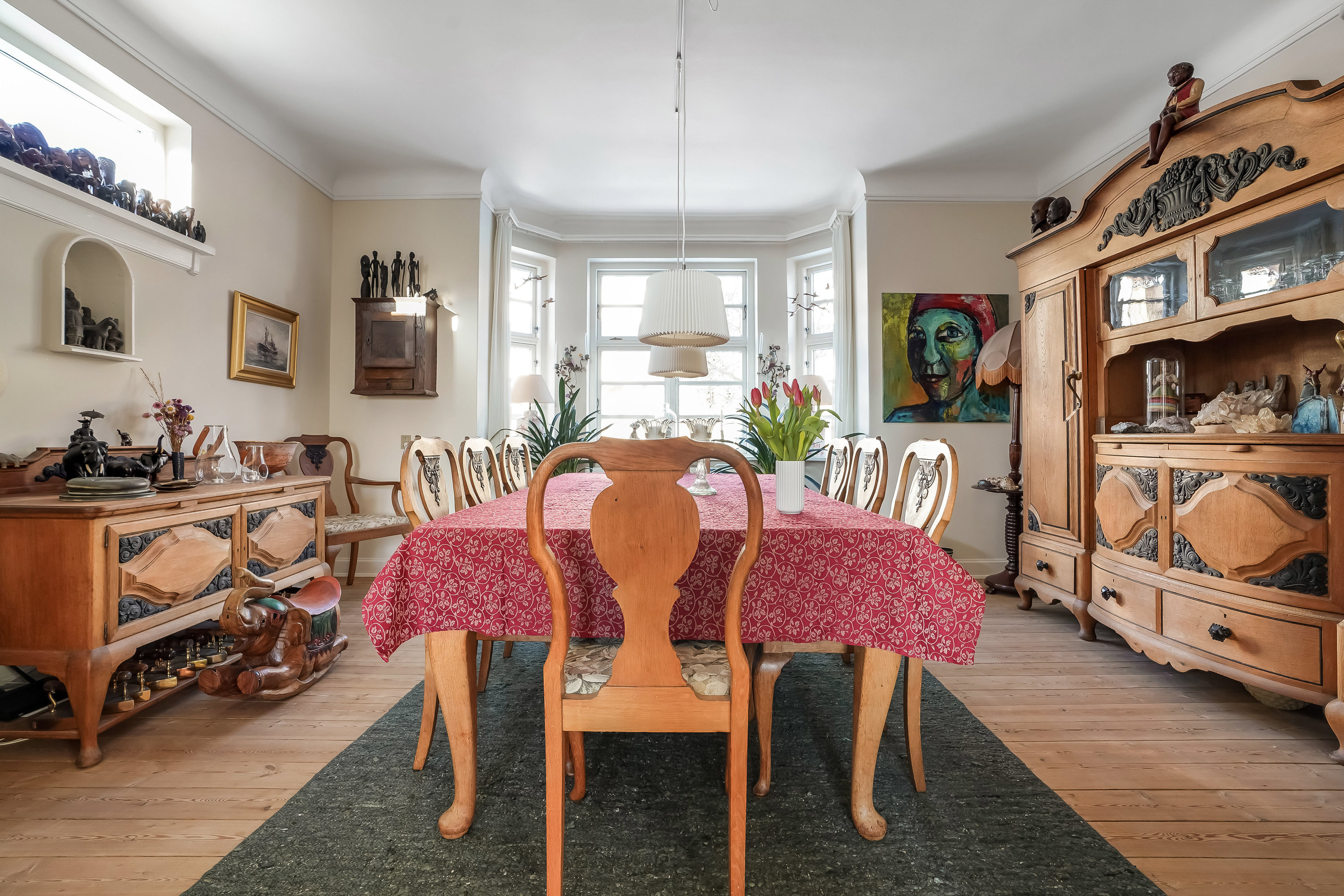 Fremhævet stue billede i fuldskærmstilstand. Billede af Teisensvej 1, 5000 Odense C