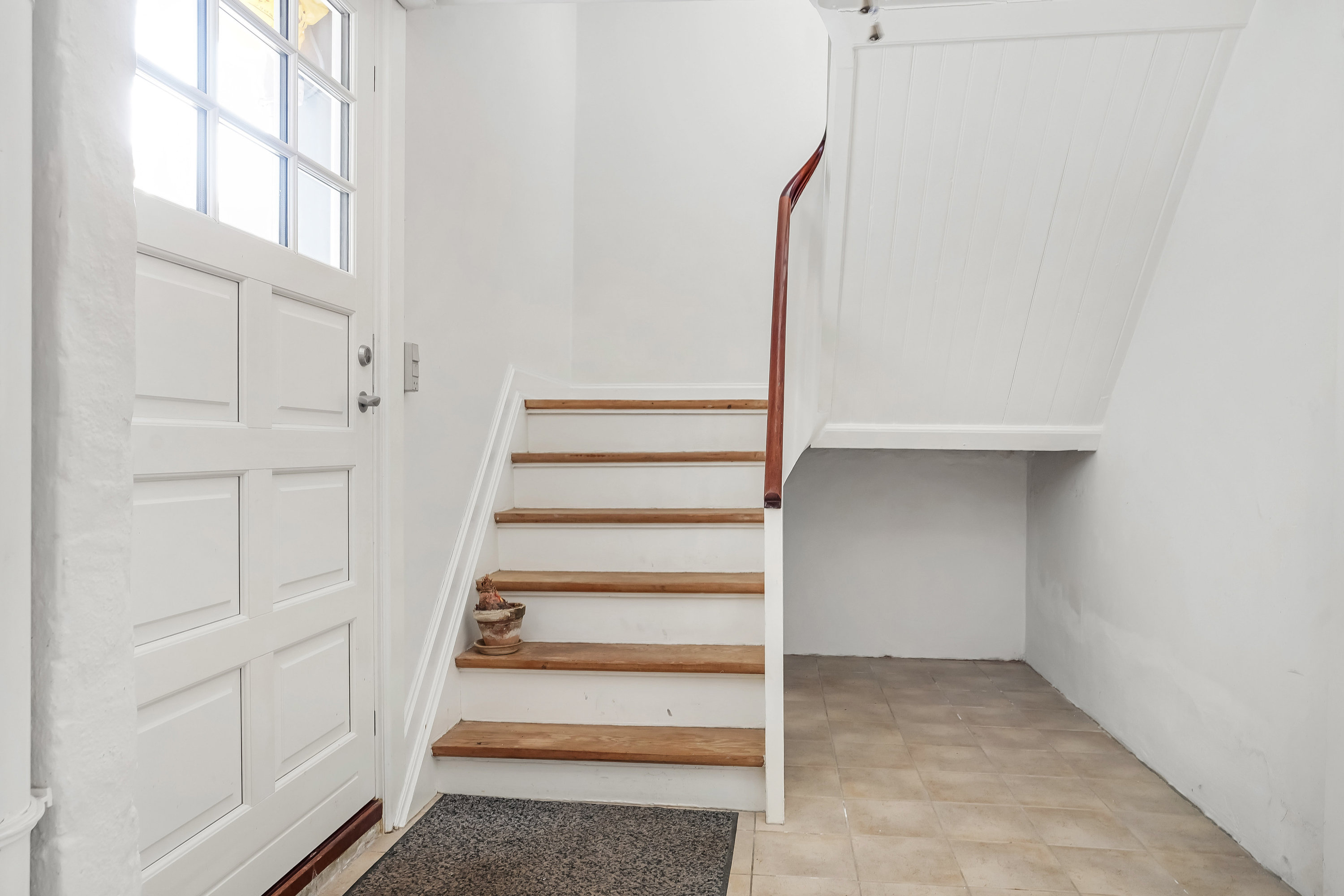 Fremhævet entré billede i fuldskærmstilstand. Billede af Teisensvej 1, 5000 Odense C