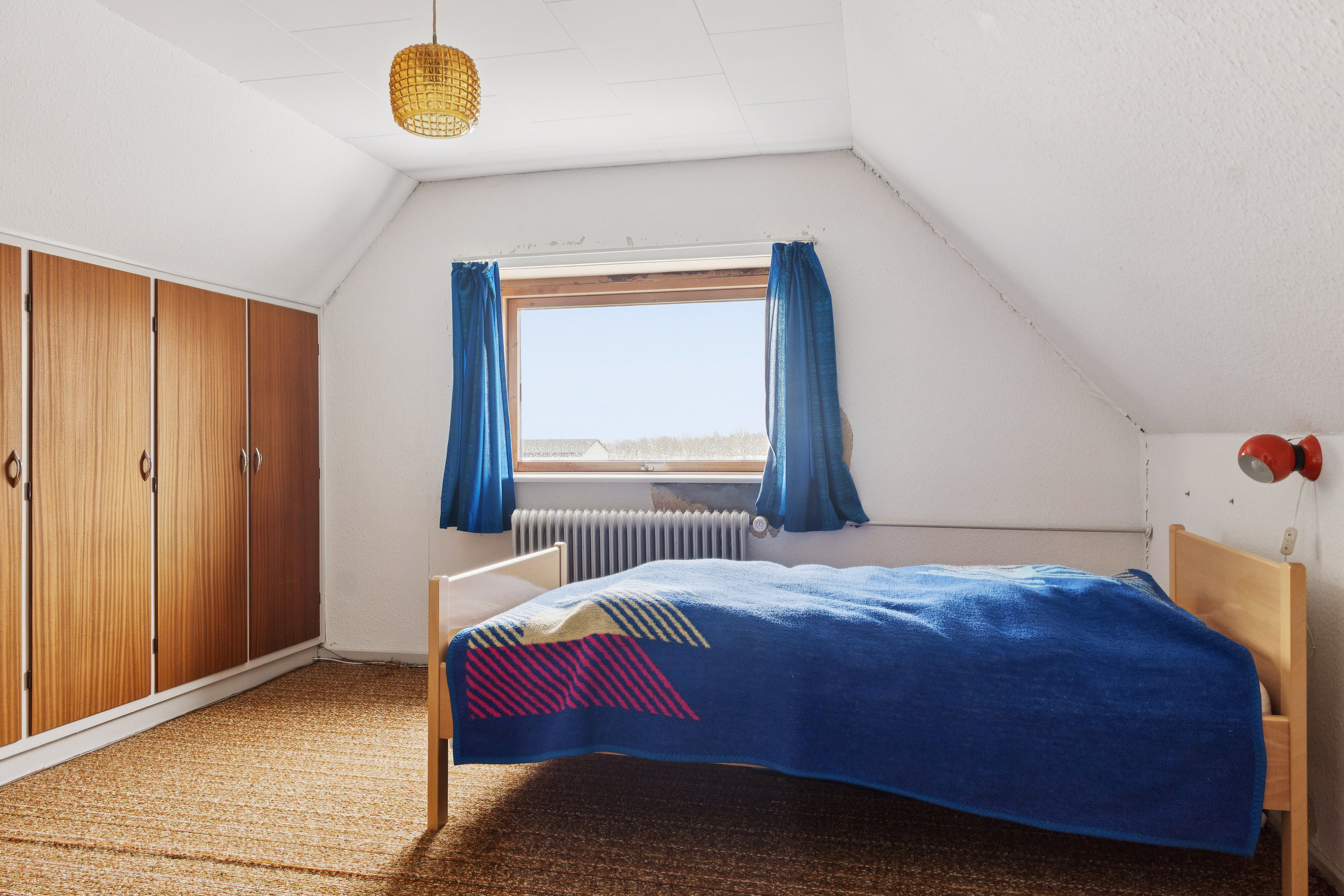 Fremhævet soveværelse billede i fuldskærmstilstand. Billede af Bøgholtvej 3, Sønderskov, 9800 Hjørring