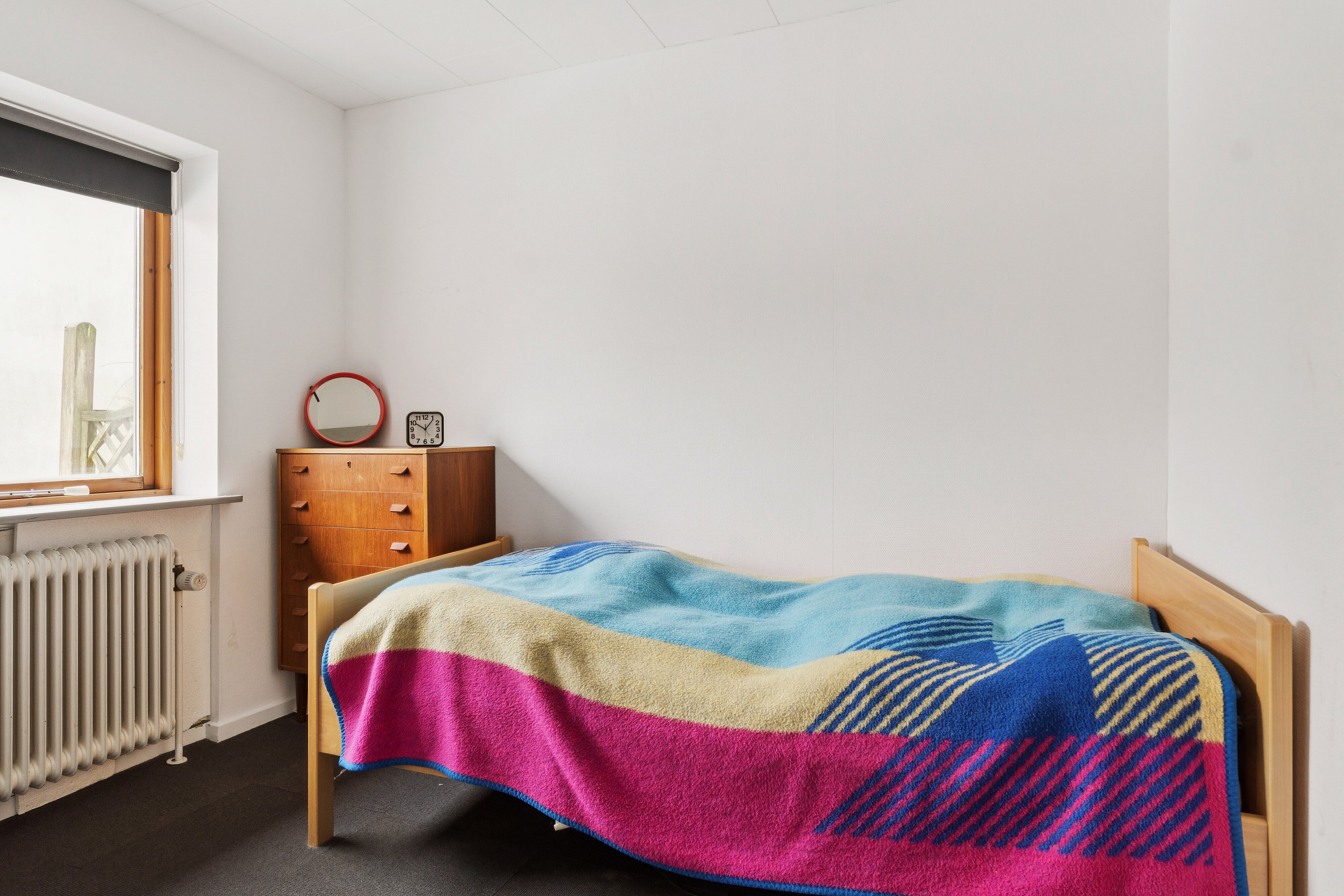 Fremhævet soveværelse billede i fuldskærmstilstand. Billede af Bøgholtvej 3, Sønderskov, 9800 Hjørring