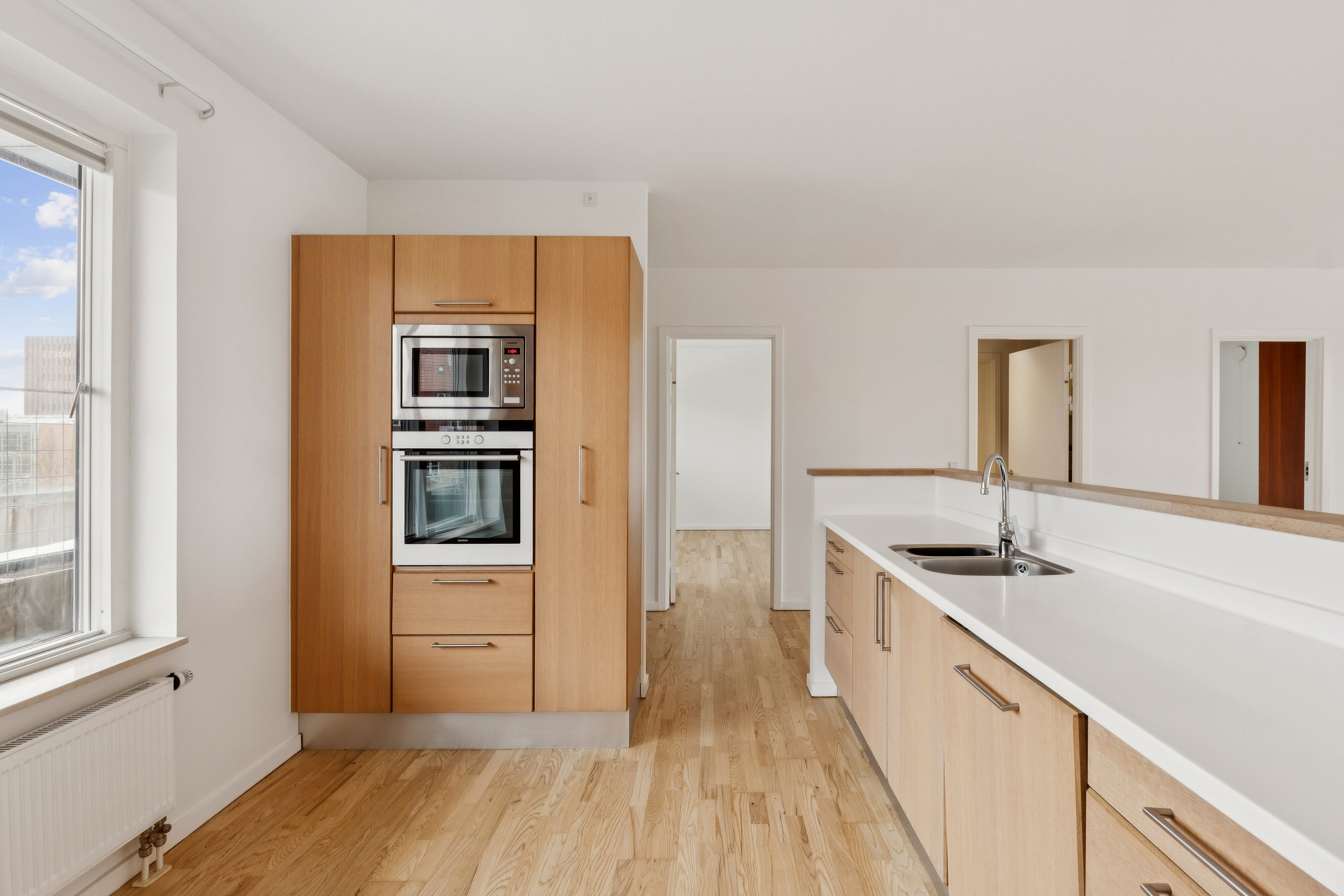 Fremhævet køkken billede i fuldskærmstilstand. Billede af Jernbanepladsen 1, 2. g., 2800 Kongens Lyngby