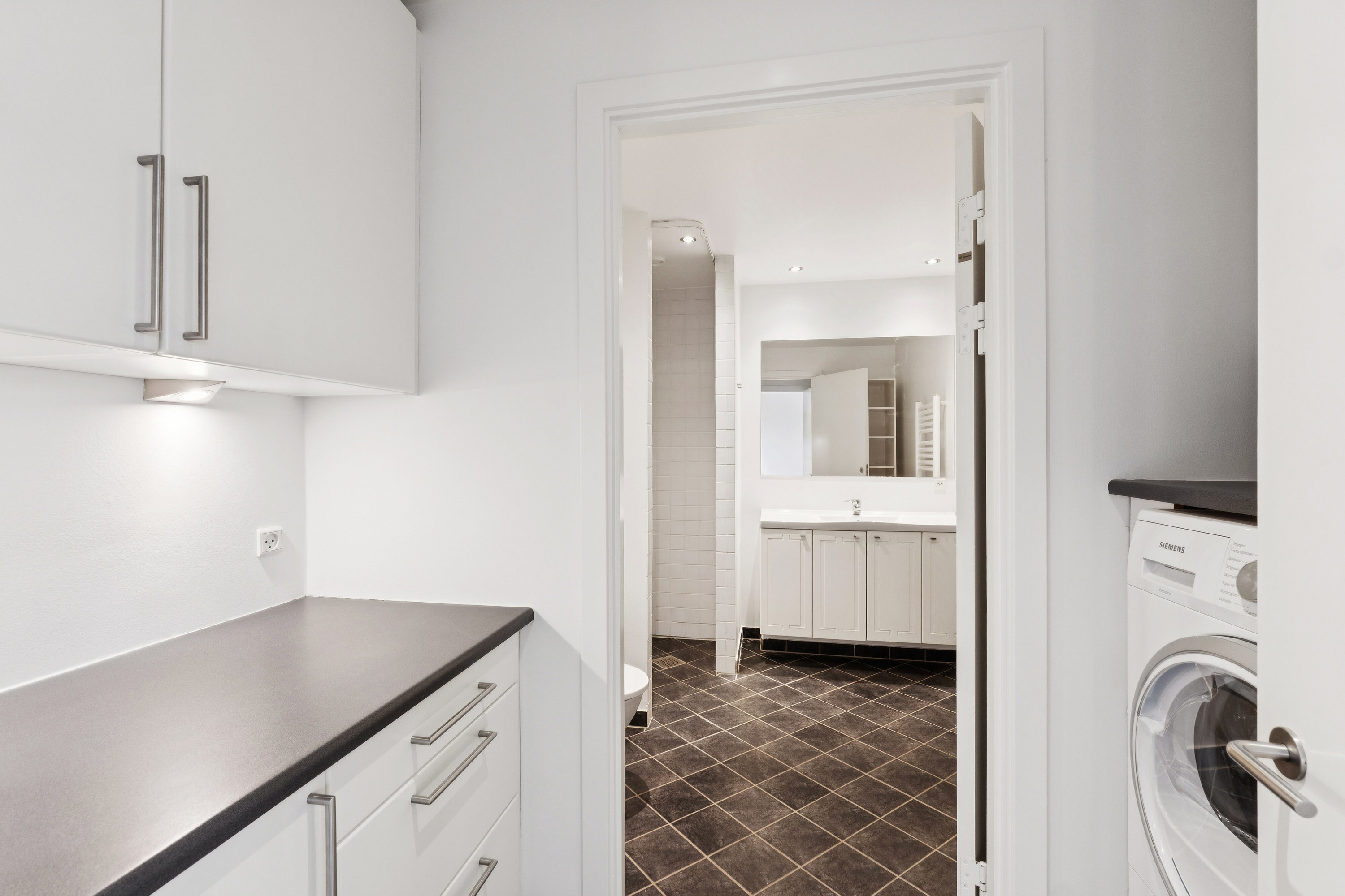 Fremhævet bryggers billede i fuldskærmstilstand. Billede af Jernbanepladsen 1, 2. g., 2800 Kongens Lyngby