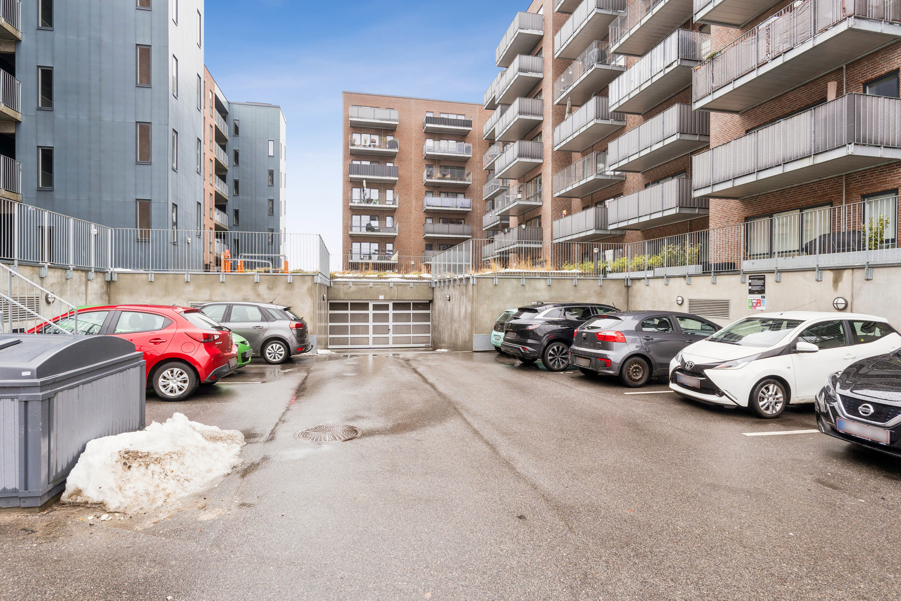 Fremhævet facade billede i fuldskærmstilstand. Billede af Kirkebjerg Parkvej 2B, 5. mf., 2600 Glostrup