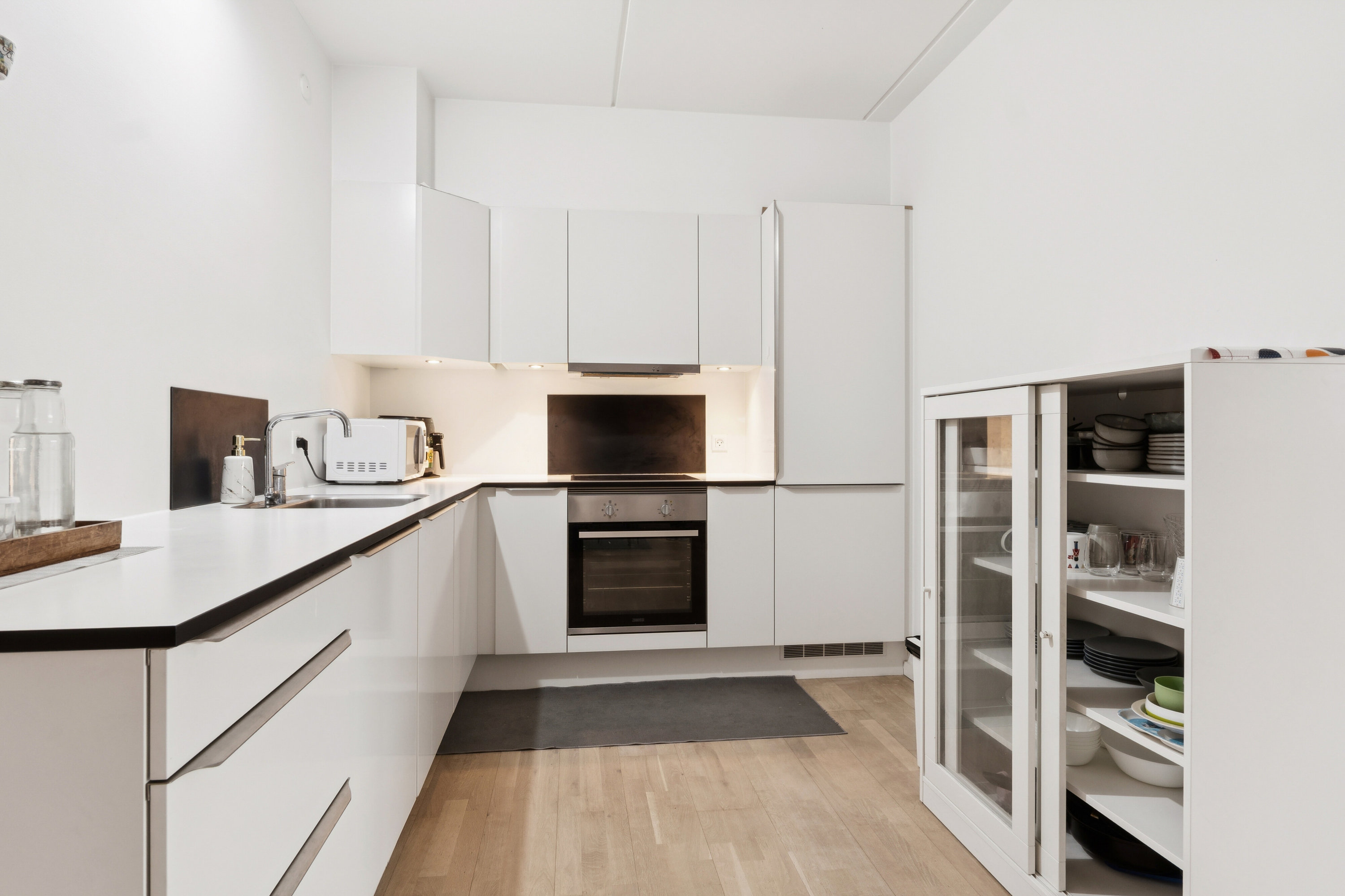 Fremhævet køkken billede i fuldskærmstilstand. Billede af Kirkebjerg Parkvej 2B, 5. mf., 2600 Glostrup