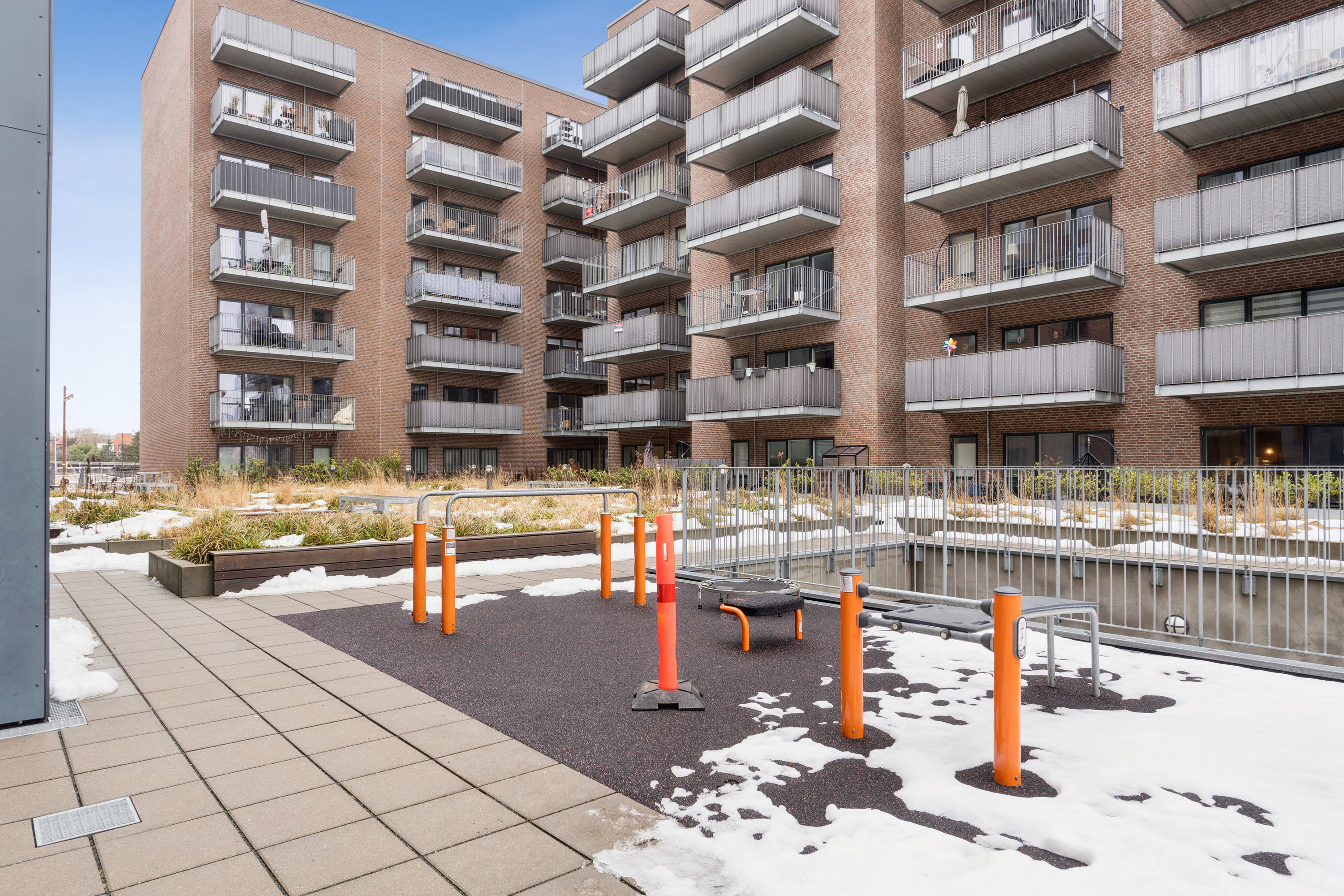 Fremhævet facade billede i fuldskærmstilstand. Billede af Kirkebjerg Parkvej 2B, 5. mf., 2600 Glostrup