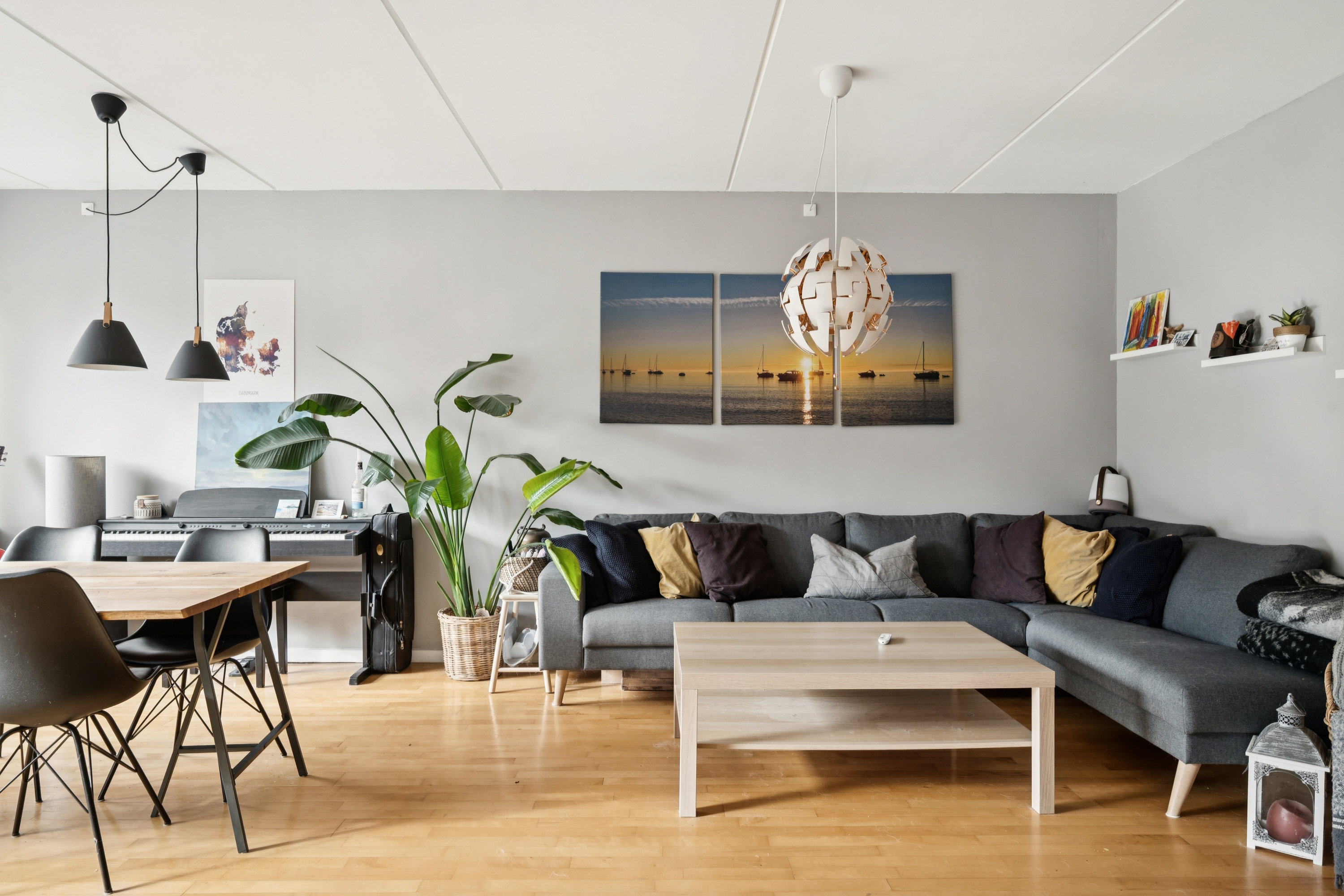 Fremhævet stue billede i fuldskærmstilstand. Billede af Kantorparken 26, st.. tv., 8240 Risskov