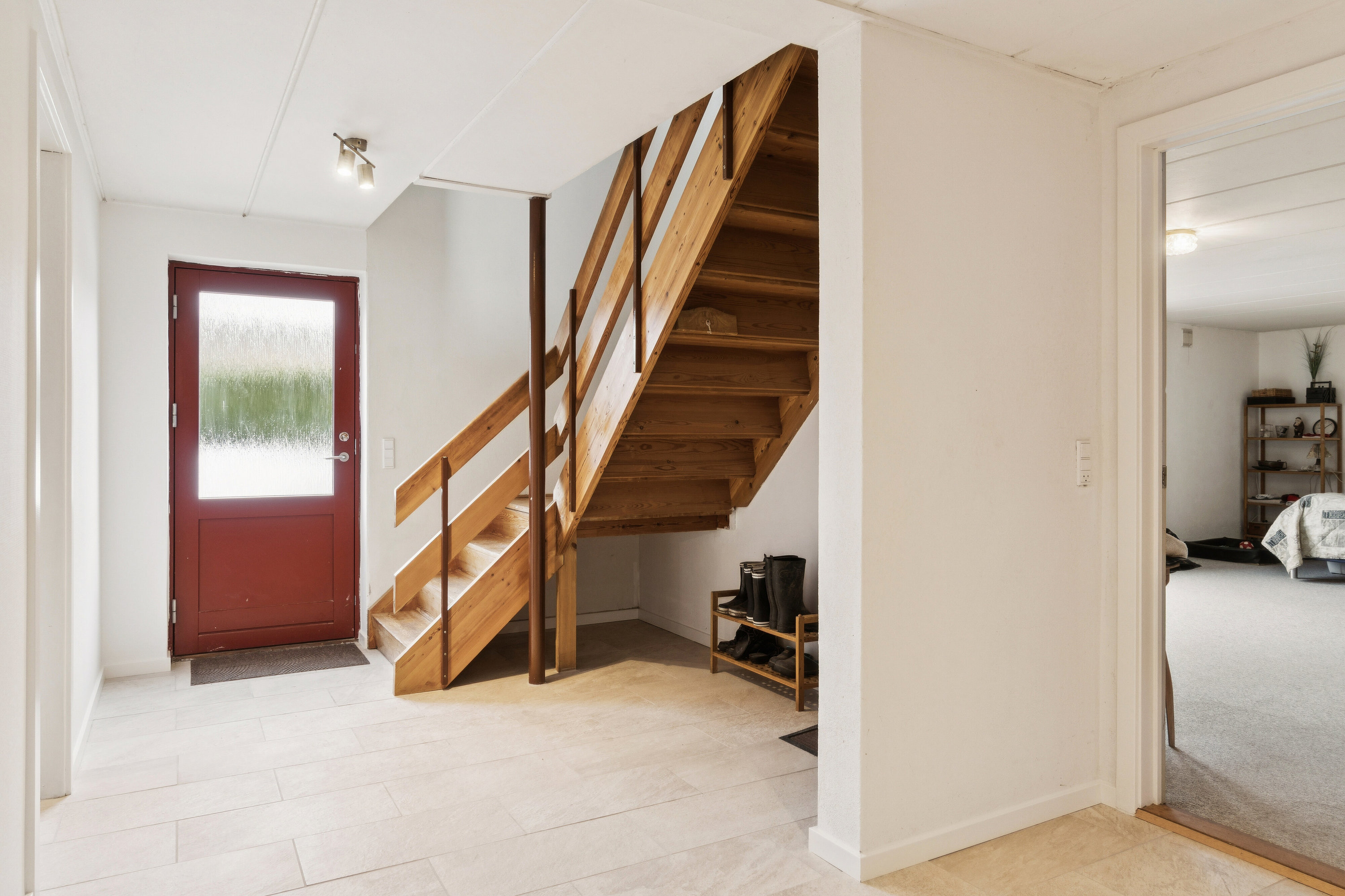 Fremhævet trappe billede i fuldskærmstilstand. Billede af Rødkælkevej 3, 4250 Fuglebjerg