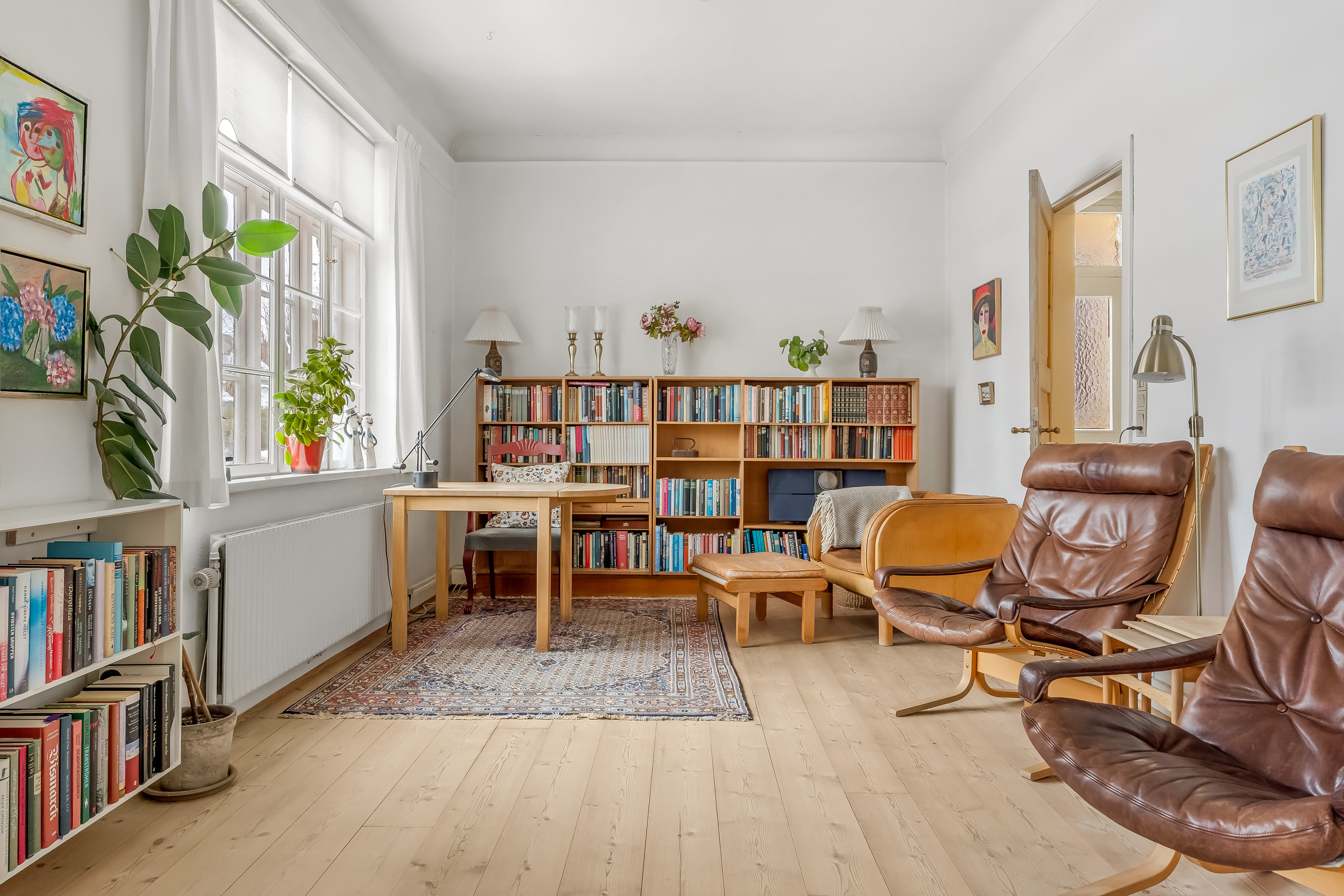 Fremhævet stue billede i fuldskærmstilstand. Billede af Søndre Boulevard 29, 4930 Maribo