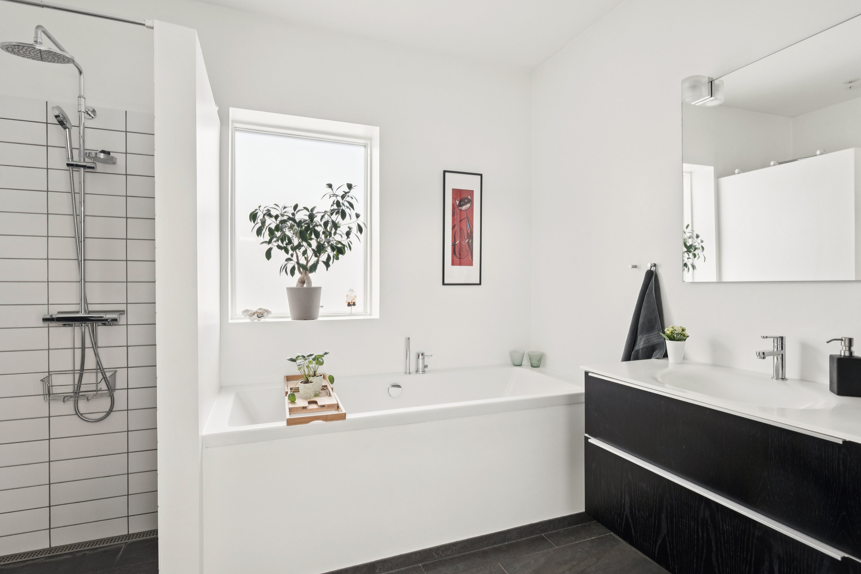 Fremhævet badeværelse billede i fuldskærmstilstand. Billede af Jacob Adelborgs Allé 4B, 8240 Risskov