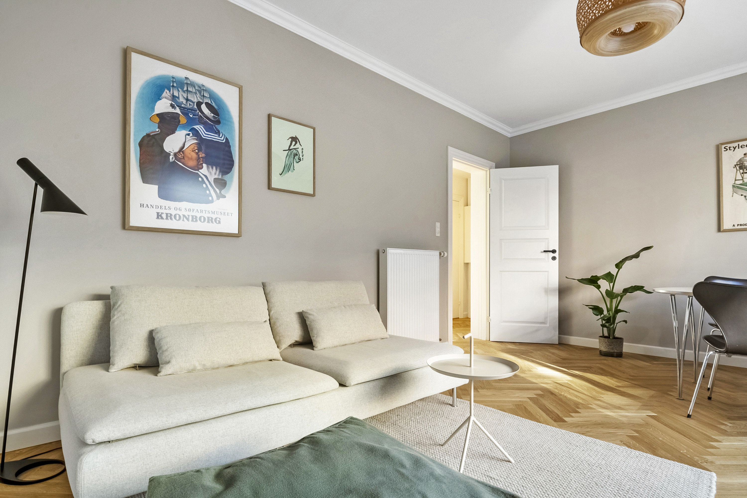 Fremhævet stue billede i fuldskærmstilstand. Billede af Ivar Huitfeldts Gade 81, st.. tv., Trøjborg , 8200 Aarhus N