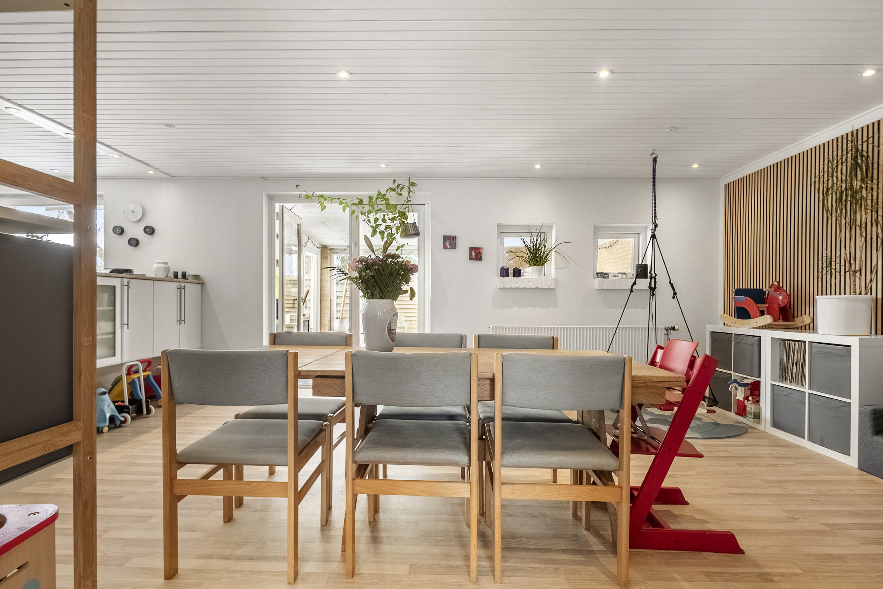 Fremhævet spisestue billede i fuldskærmstilstand. Billede af Hasle Ringvej 96B, Christiansbjerg, 8200 Aarhus N