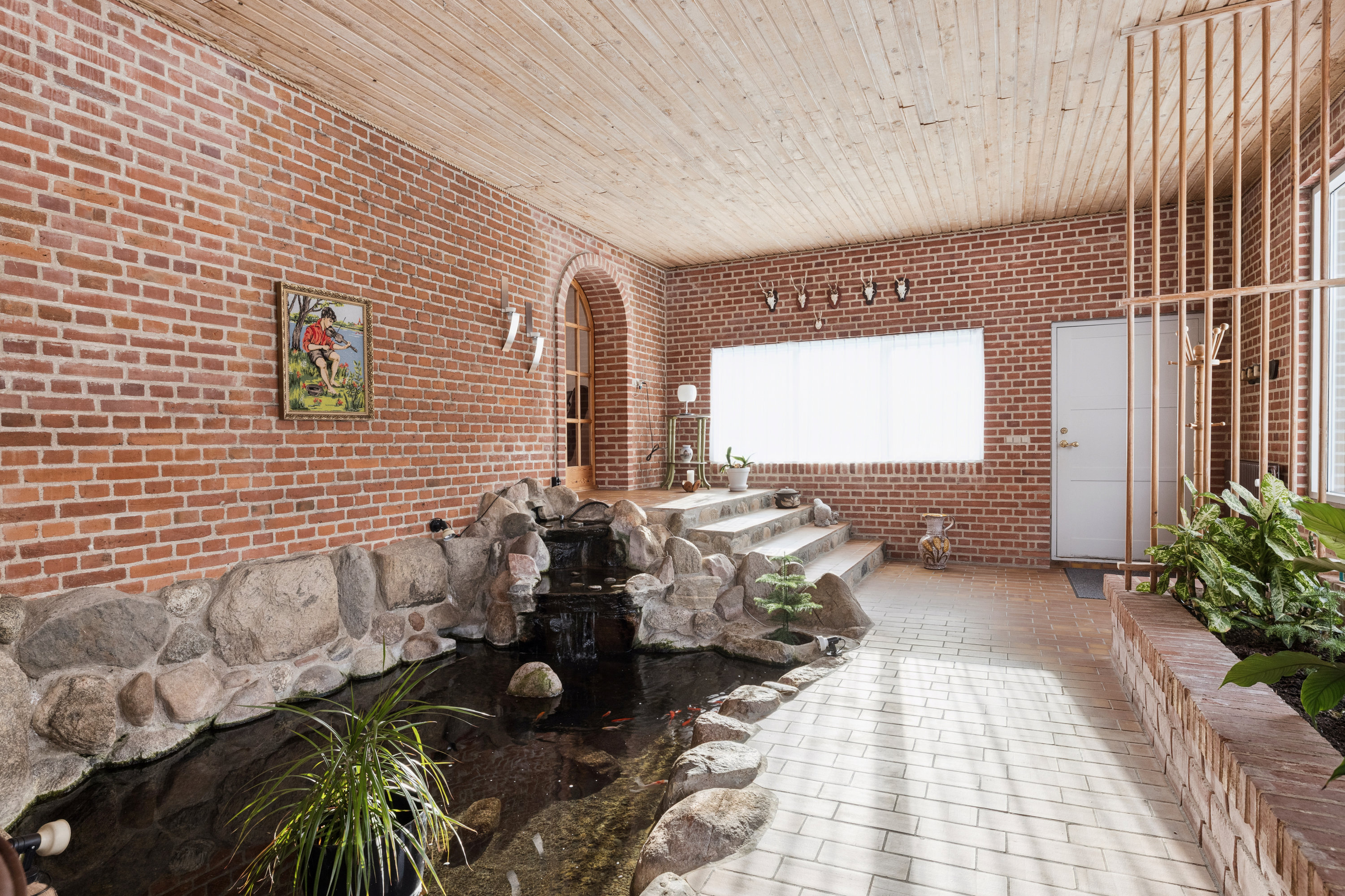 Fremhævet stue billede i fuldskærmstilstand. Billede af Løvskal Landevej 235, Vejrum, 8830 Tjele