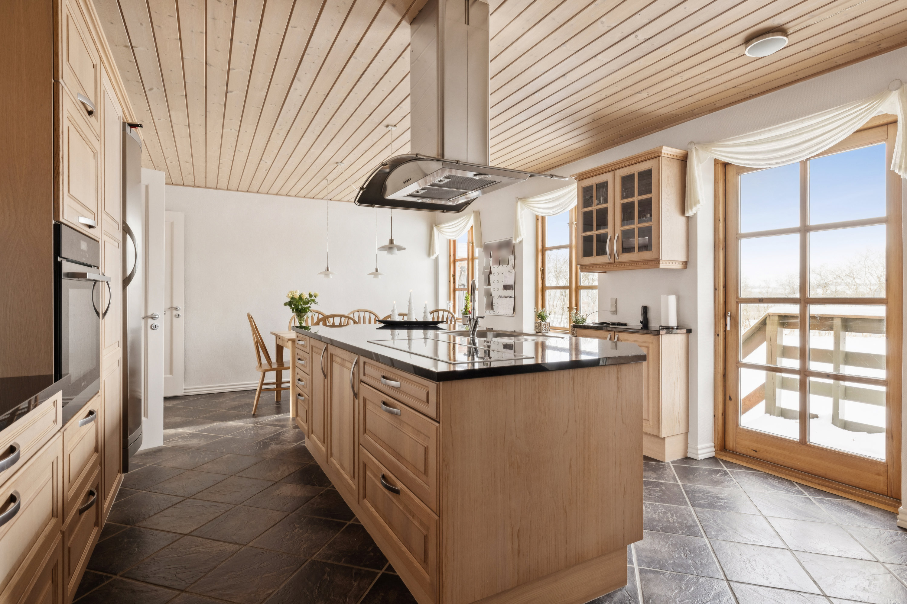 Fremhævet køkken billede i fuldskærmstilstand. Billede af Løvskal Landevej 235, Vejrum, 8830 Tjele