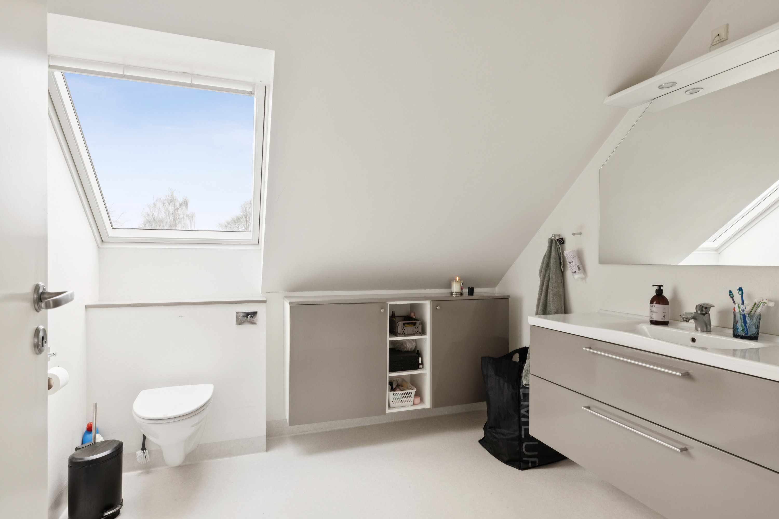 Fremhævet badeværelse billede i fuldskærmstilstand. Billede af Tapdrupvej 102A, 8800 Viborg