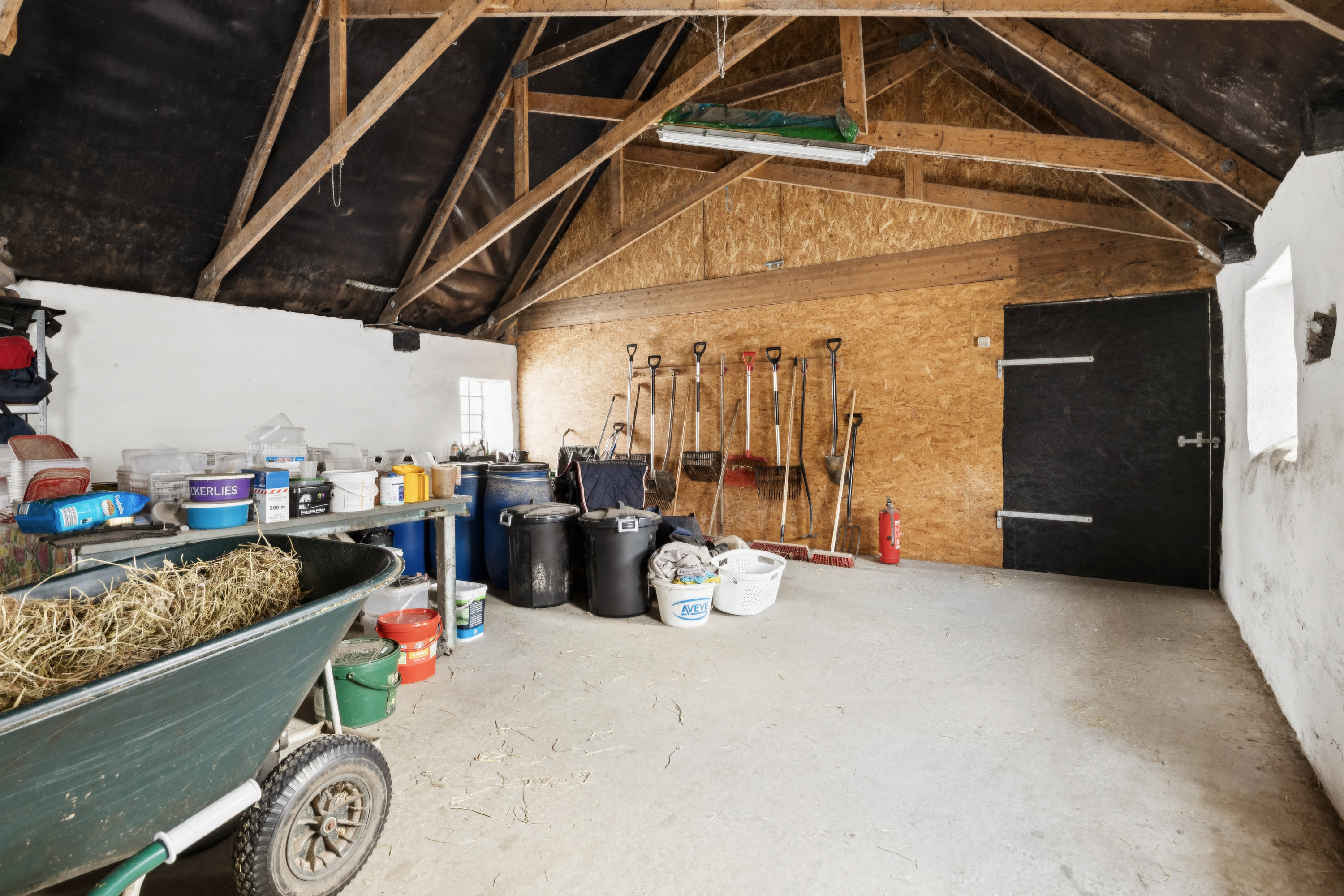 Fremhævet garage billede i fuldskærmstilstand. Billede af Tapdrupvej 102A, 8800 Viborg