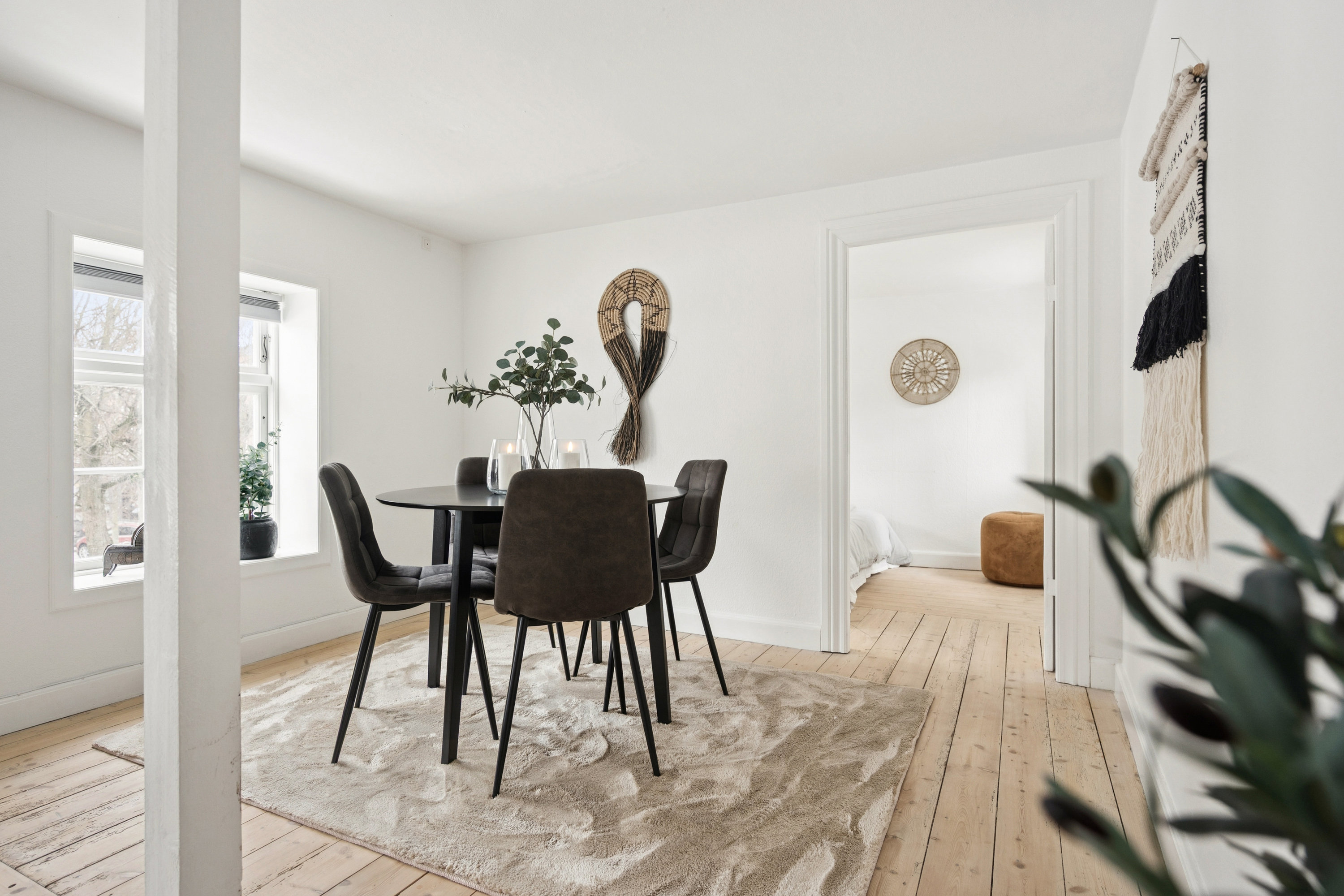 Fremhævet stue billede i fuldskærmstilstand. Billede af Torvegade 1C, 1. th., 3000 Helsingør