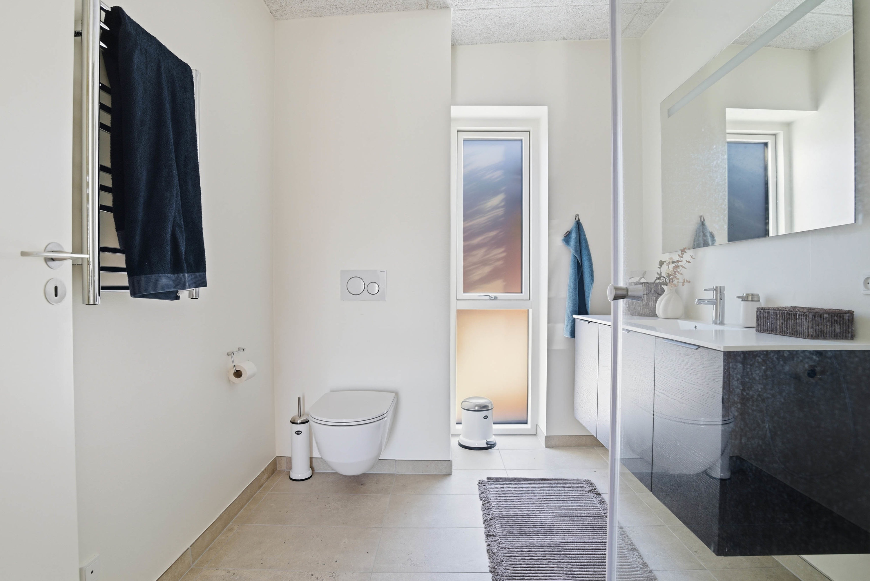 Fremhævet badeværelse billede i fuldskærmstilstand. Billede af Østerbrogade 14D, 7500 Holstebro