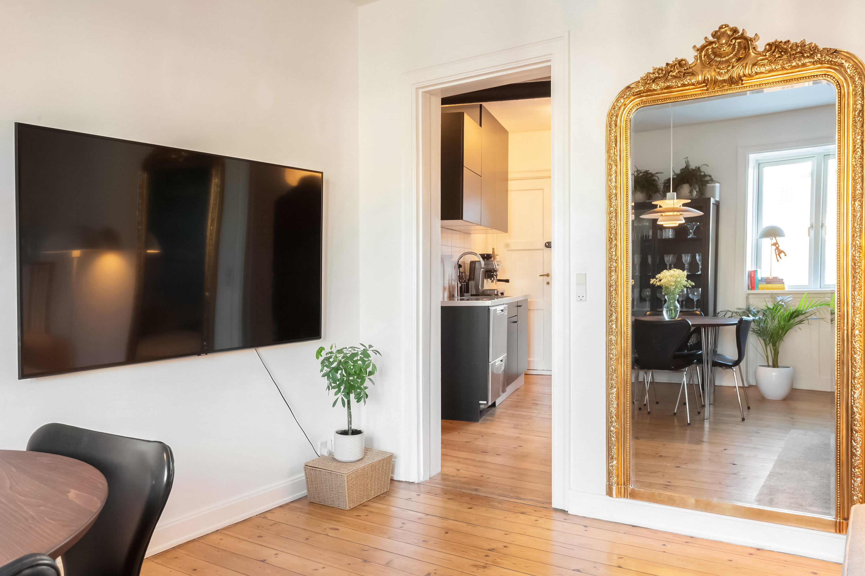 Fremhævet  billede i fuldskærmstilstand. Billede af Øresundsvej 114, 2. th., 2300 København S