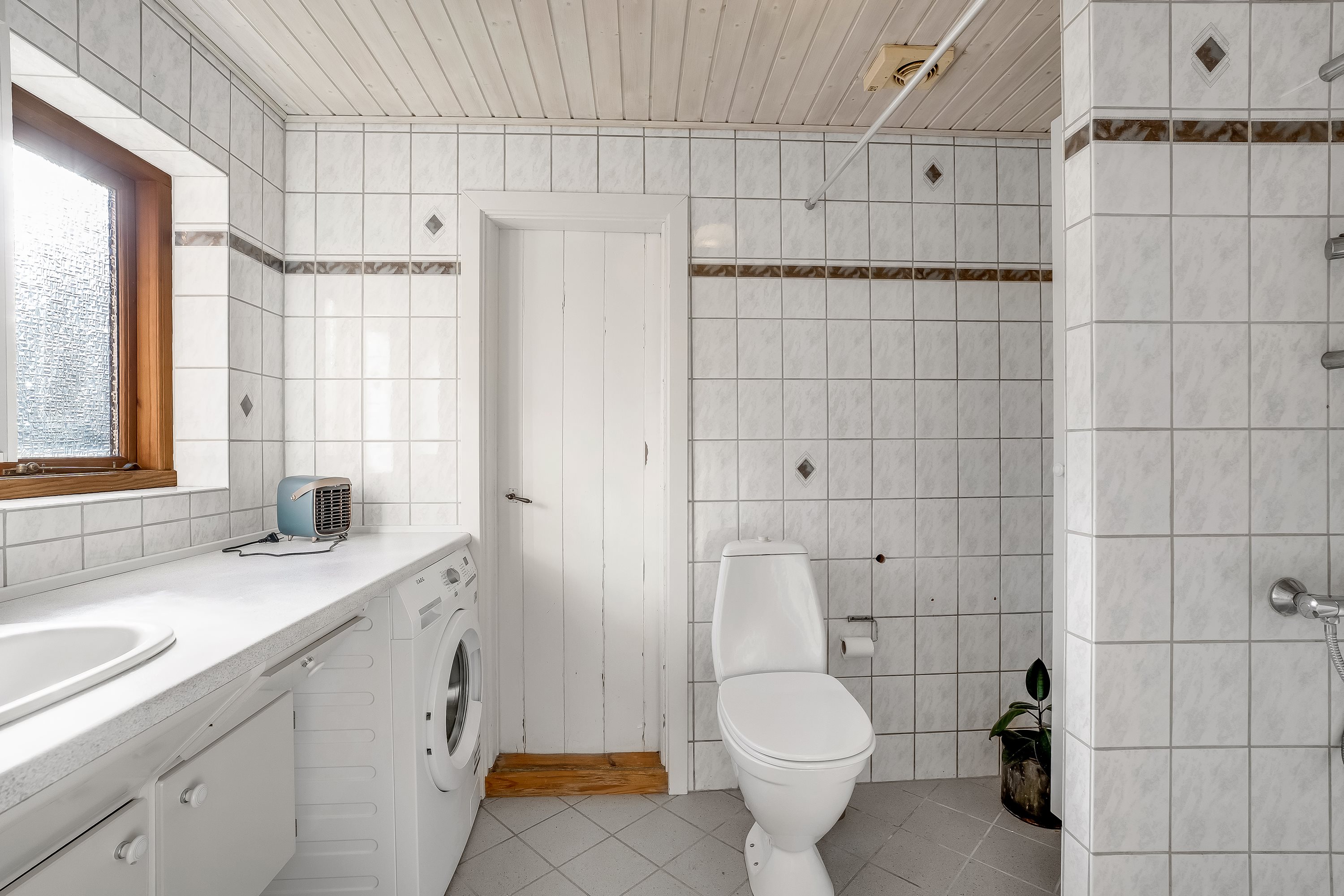 Fremhævet badeværelse billede i fuldskærmstilstand. Billede af Panumsgade 11, 4941 Bandholm