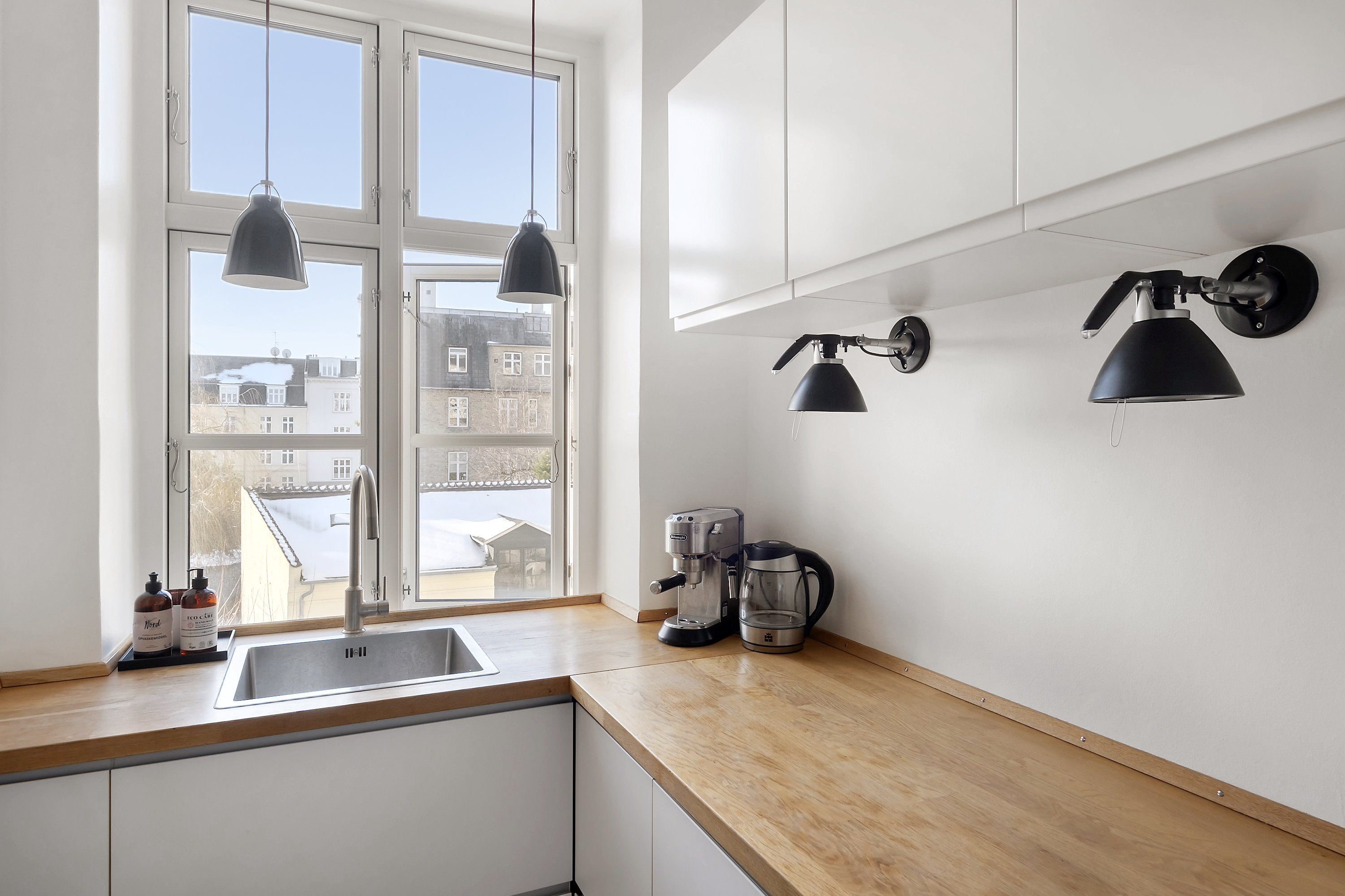 Fremhævet køkken billede i fuldskærmstilstand. Billede af Strandparksvej 6, 2. th., 2900 Hellerup