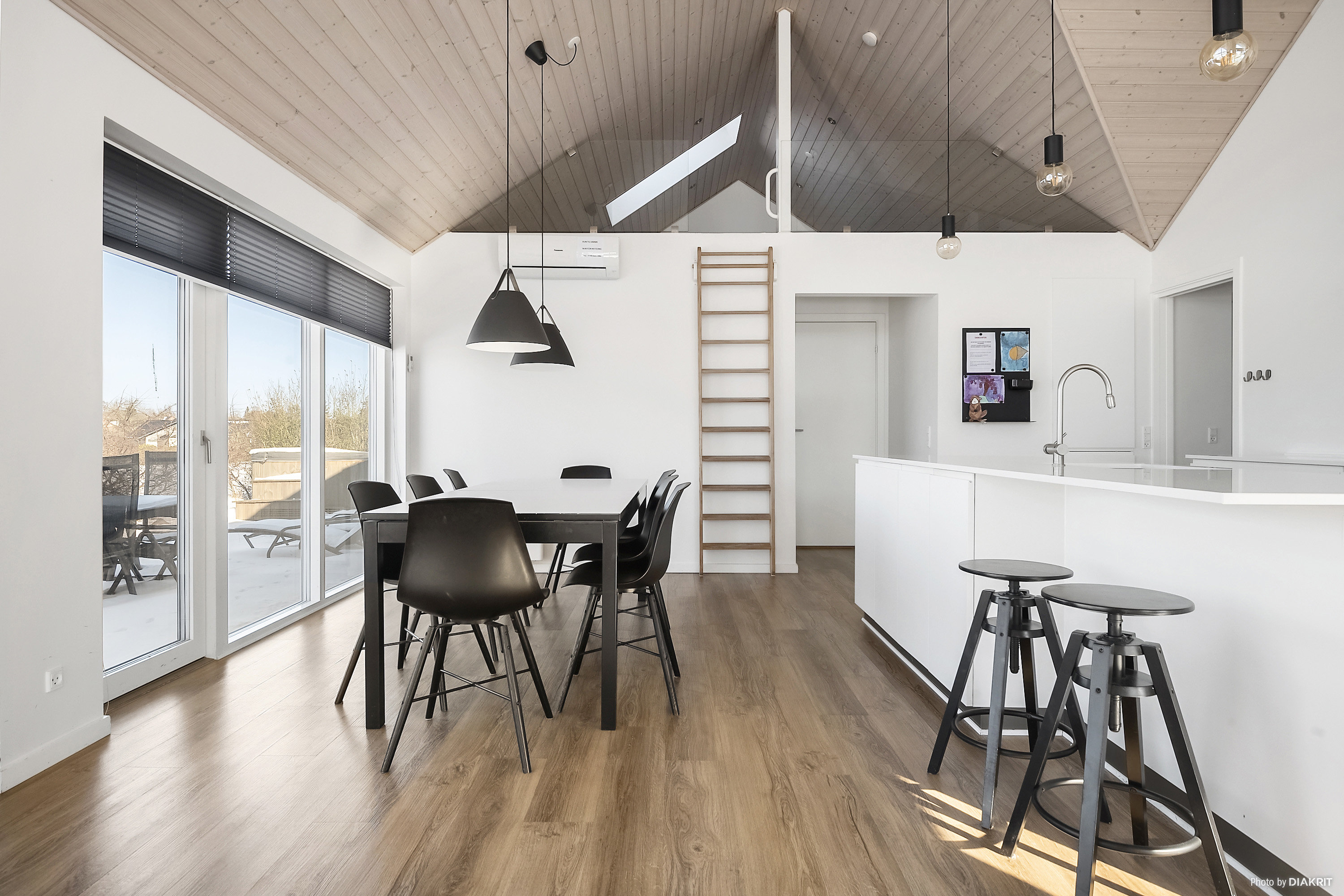 Fremhævet spisekøkken billede i fuldskærmstilstand. Billede af Strandvænget 5, Saksild Str, 8300 Odder