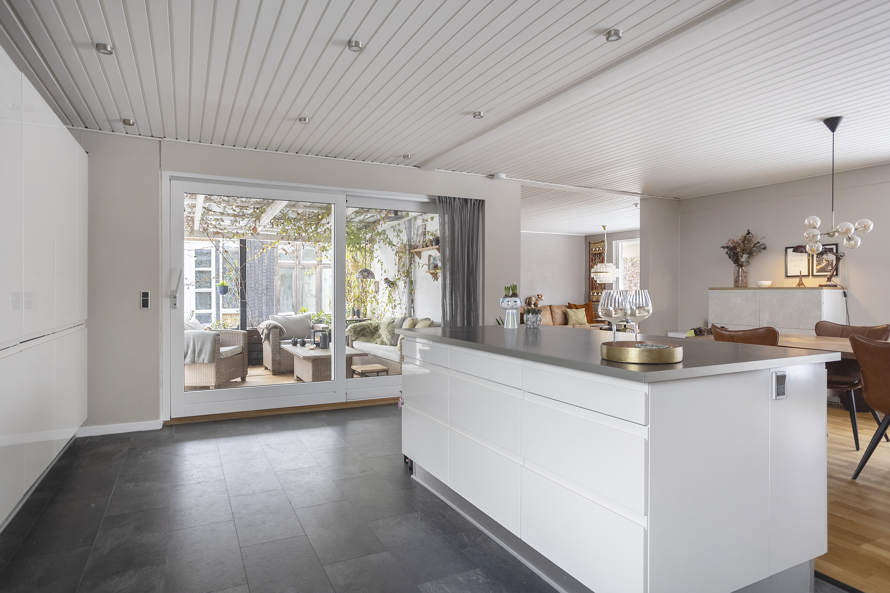 Fremhævet køkken billede i fuldskærmstilstand. Billede af Zeises Have 11, 6100 Haderslev