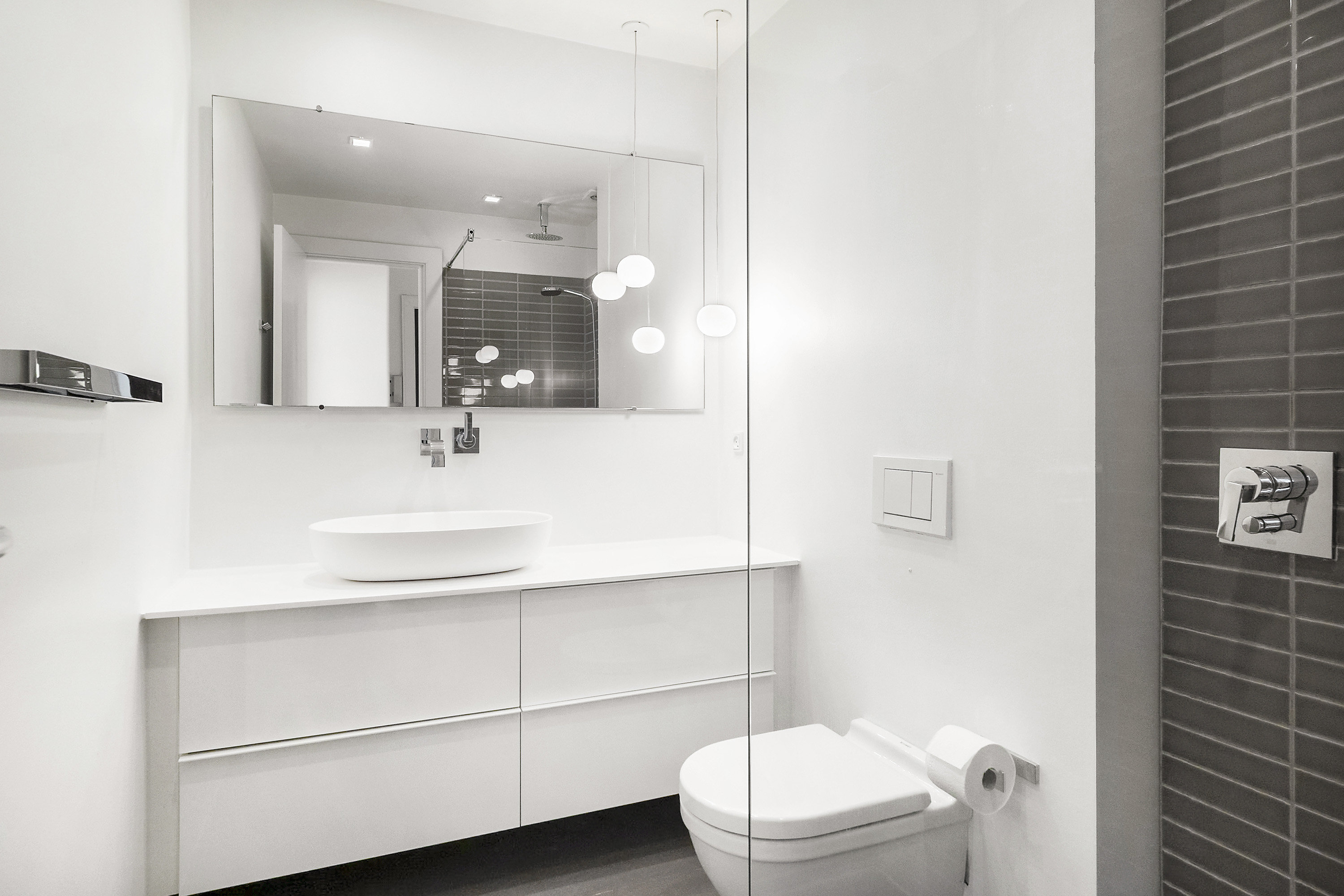 Fremhævet badeværelse billede i fuldskærmstilstand. Billede af Phistersvej 7, 2. th., 2900 Hellerup