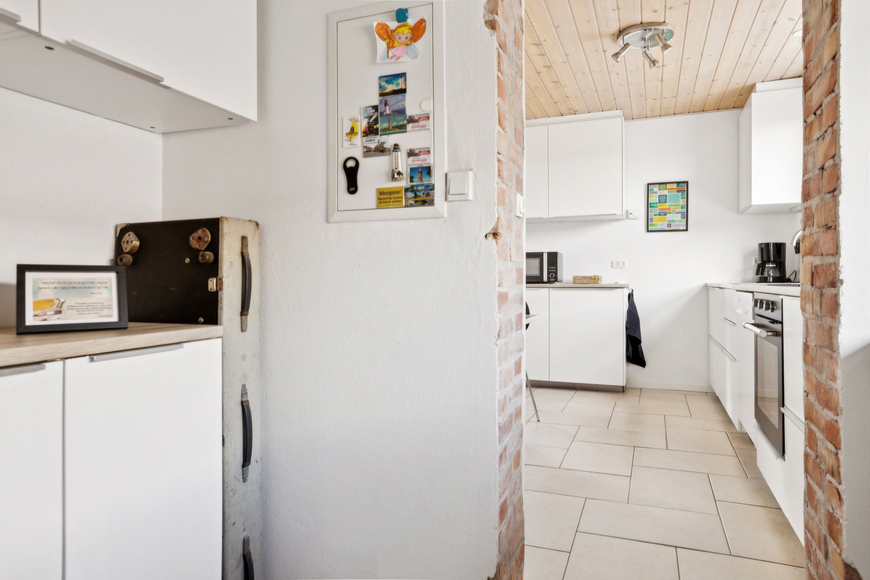 Fremhævet køkken billede i fuldskærmstilstand. Billede af Emmersbækvej 63, 9850 Hirtshals