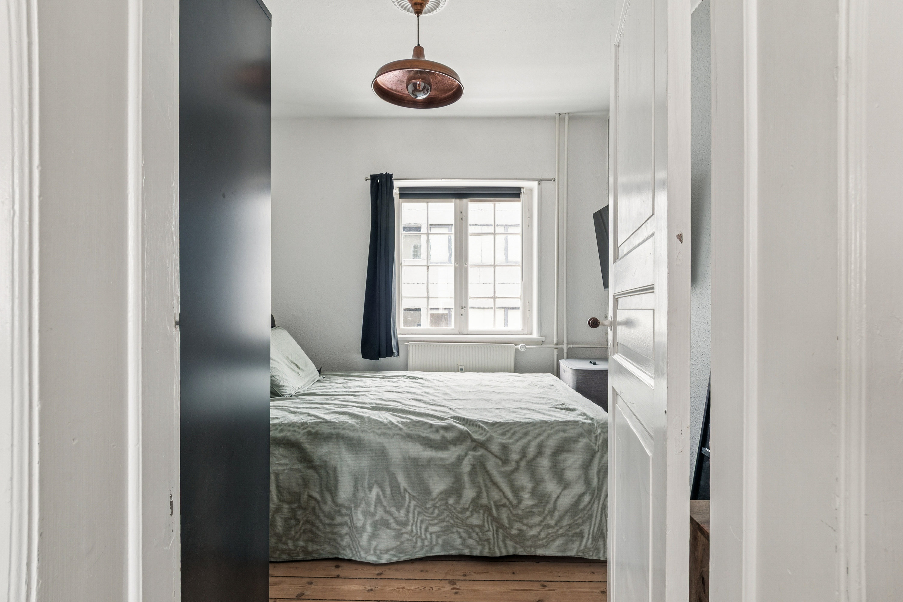 Fremhævet værelse billede i fuldskærmstilstand. Billede af Bragesvej 35, st.. th., 3000 Helsingør