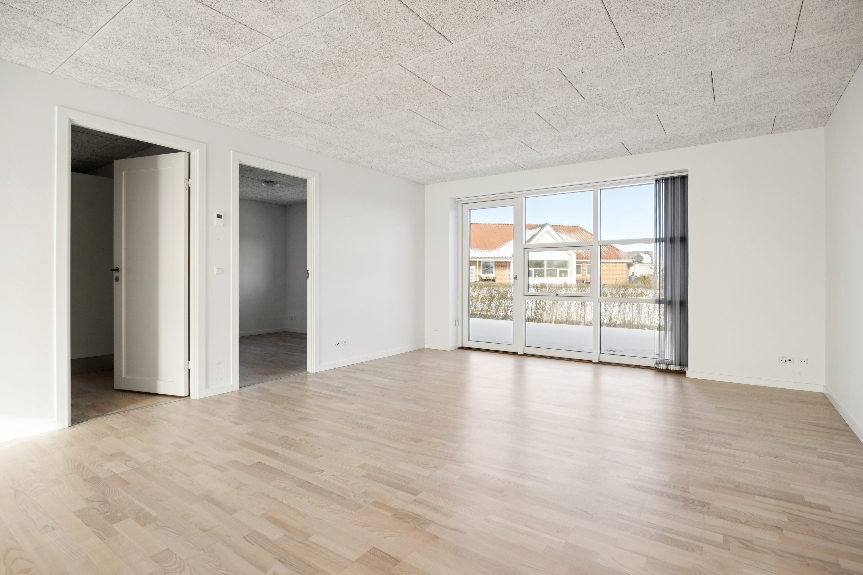 Fremhævet stue billede i fuldskærmstilstand. Billede af Bilgårdsvej 21E, 9382 Tylstrup