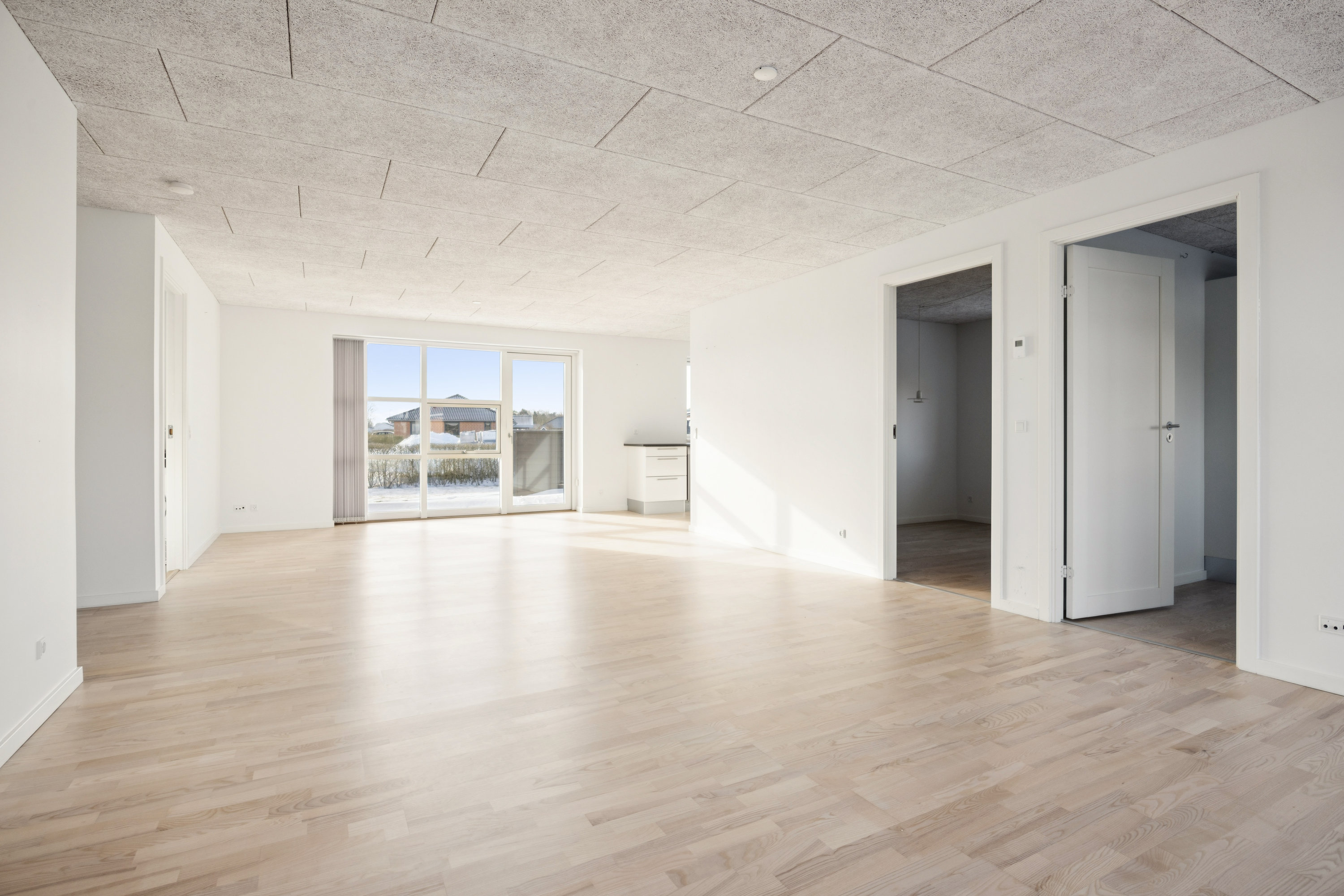 Fremhævet stue billede i fuldskærmstilstand. Billede af Bilgårdsvej 21E, 9382 Tylstrup