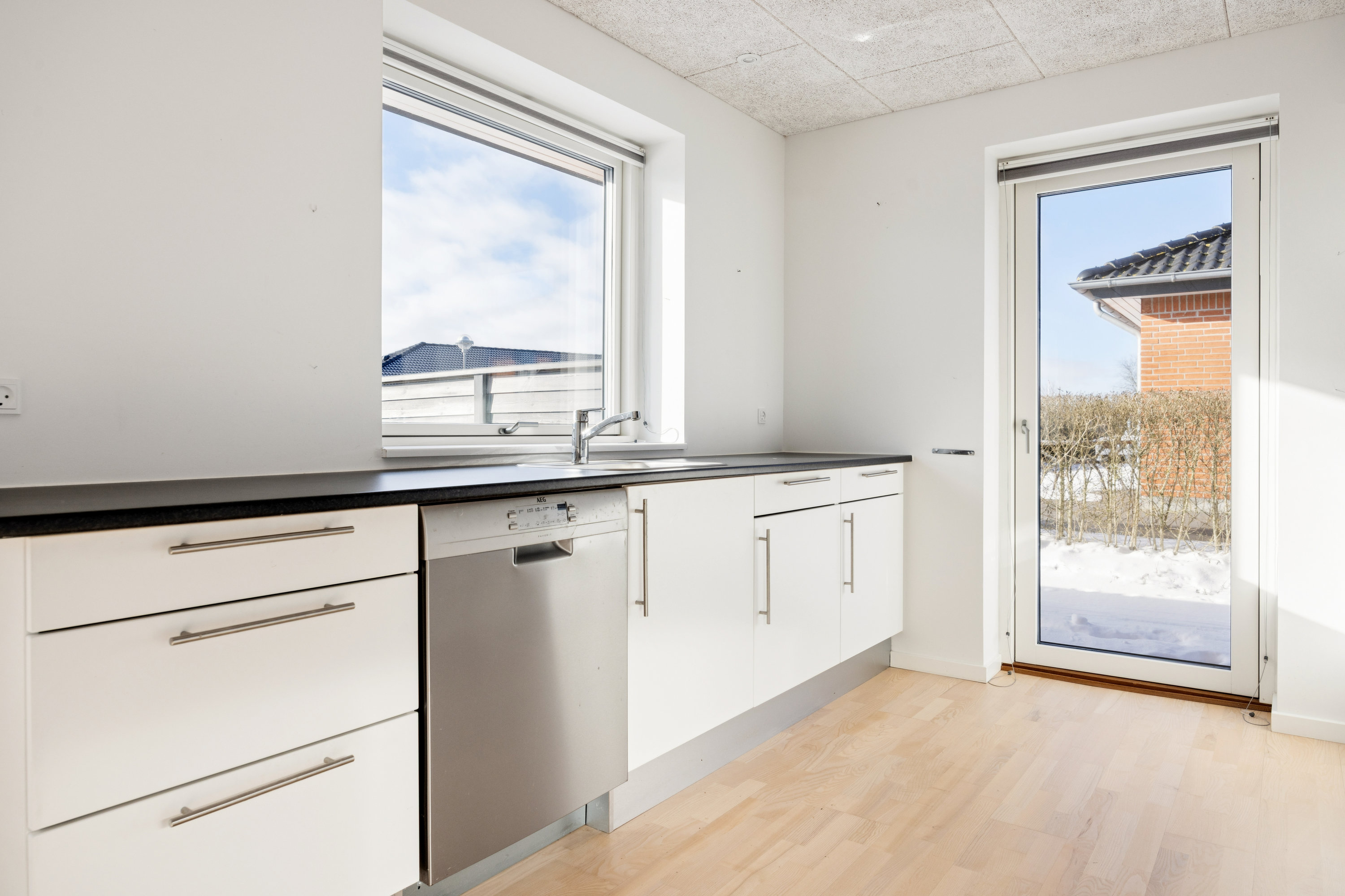 Fremhævet køkken billede i fuldskærmstilstand. Billede af Bilgårdsvej 21E, 9382 Tylstrup