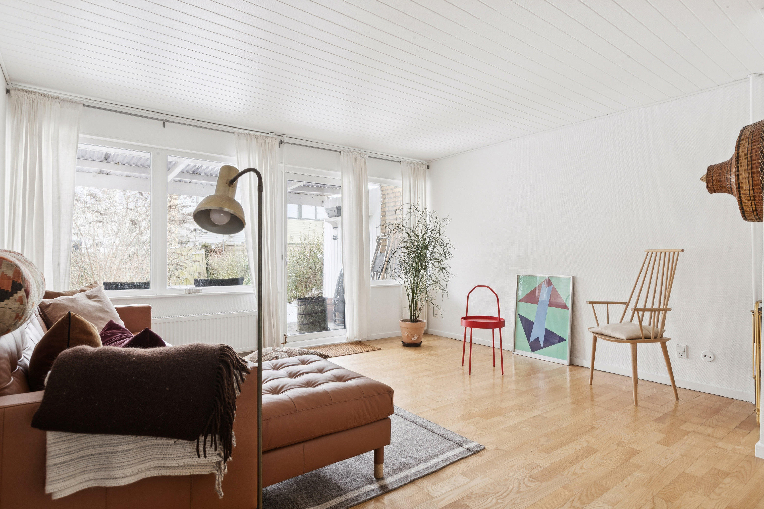 Fremhævet stue billede i fuldskærmstilstand. Billede af Egevangshusene 105, 2630 Taastrup