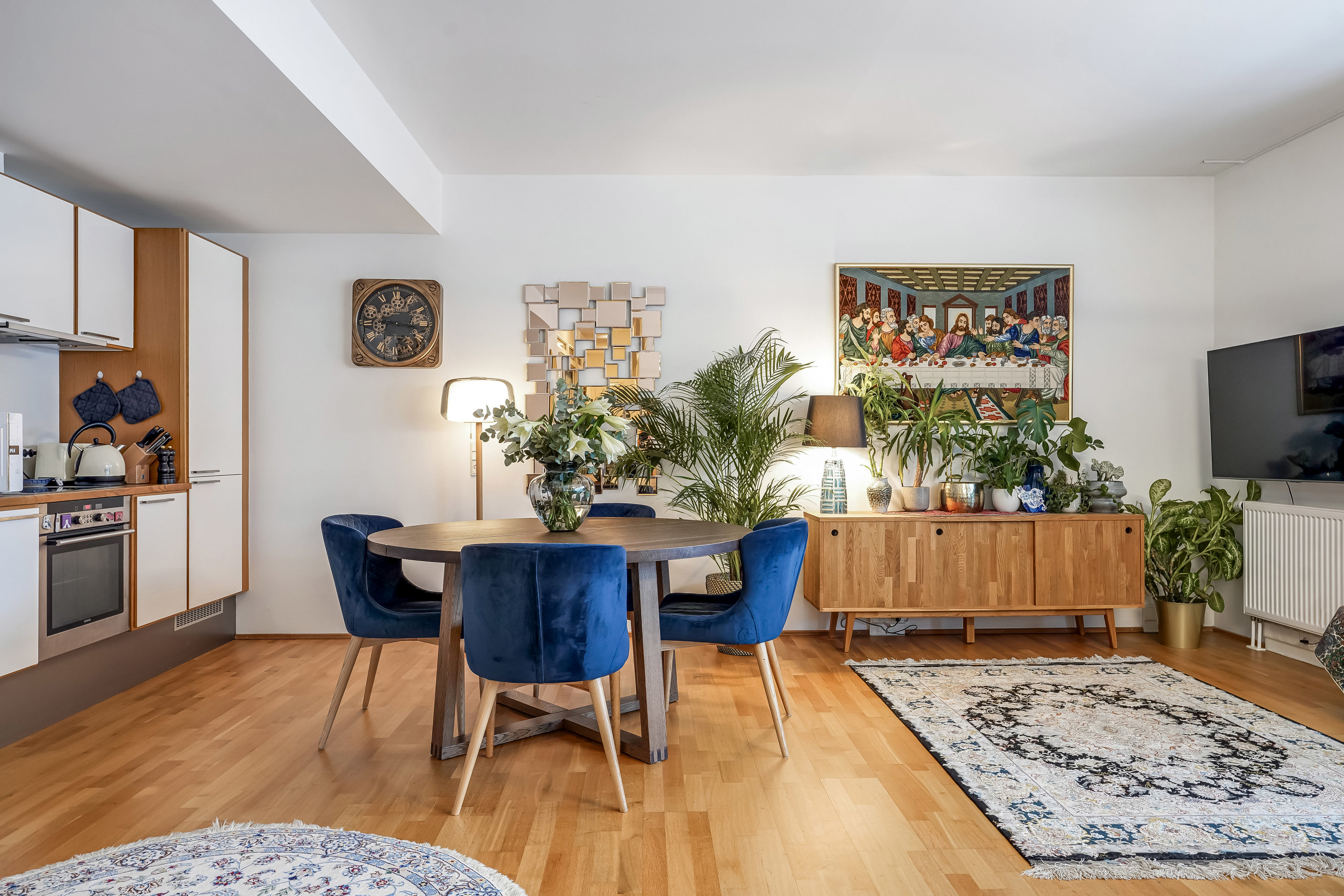 Fremhævet stue billede i fuldskærmstilstand. Billede af Promenadebyen 2, st.. 2., 5000 Odense C