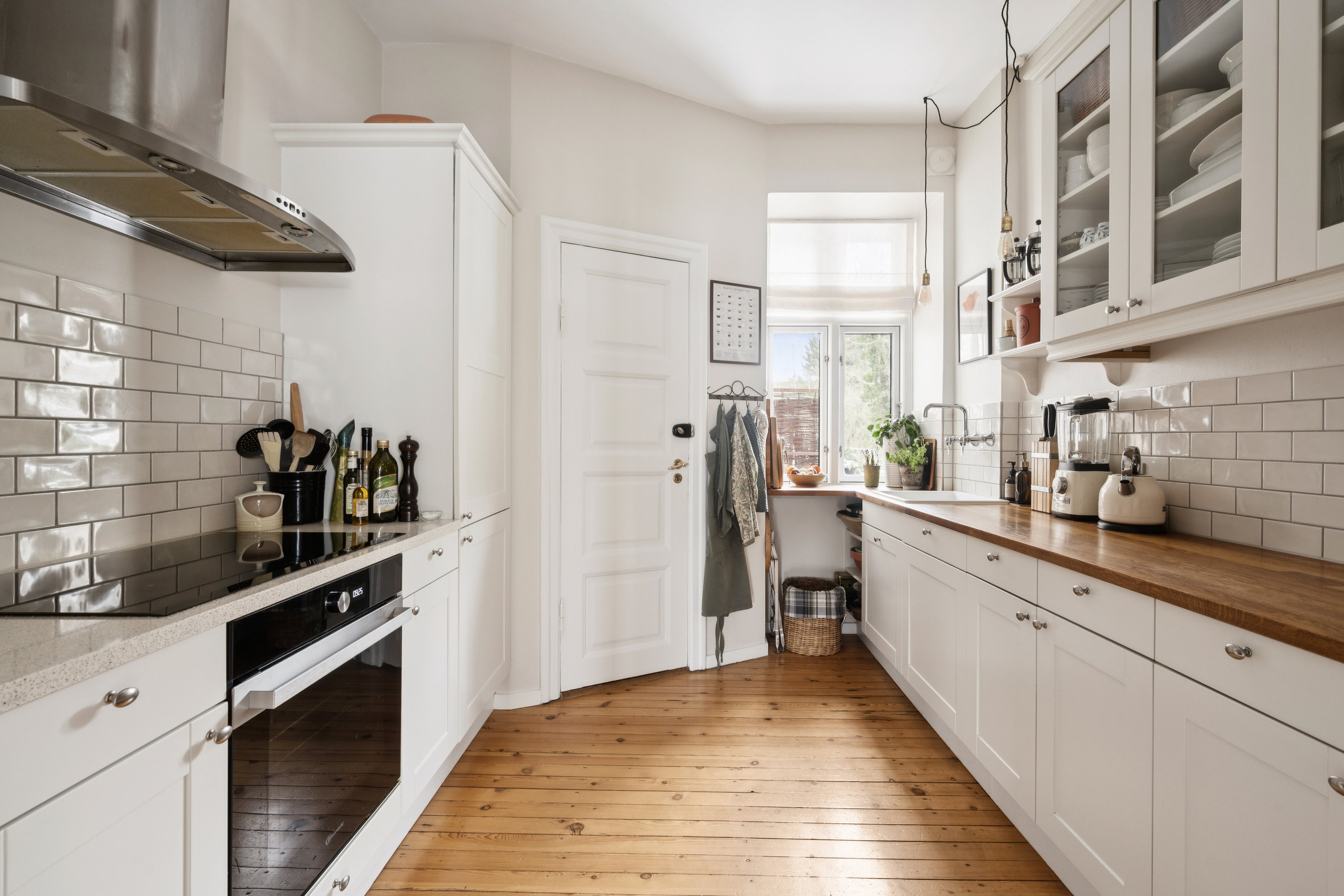 Fremhævet køkken billede i fuldskærmstilstand. Billede af Stadion Allé 33, st.. th., 8000 Aarhus C