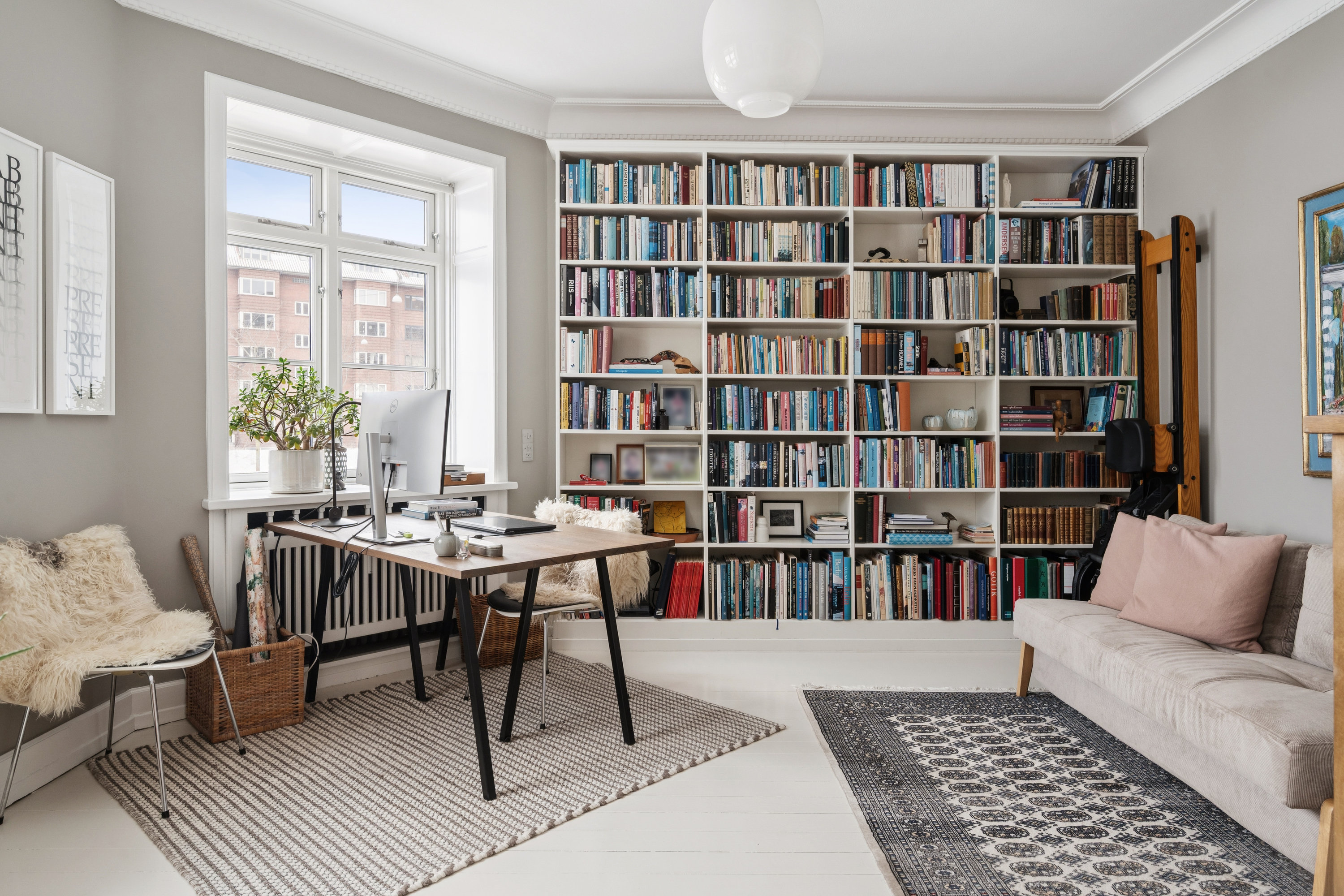 Fremhævet stue billede i fuldskærmstilstand. Billede af Stadion Allé 33, st.. th., 8000 Aarhus C