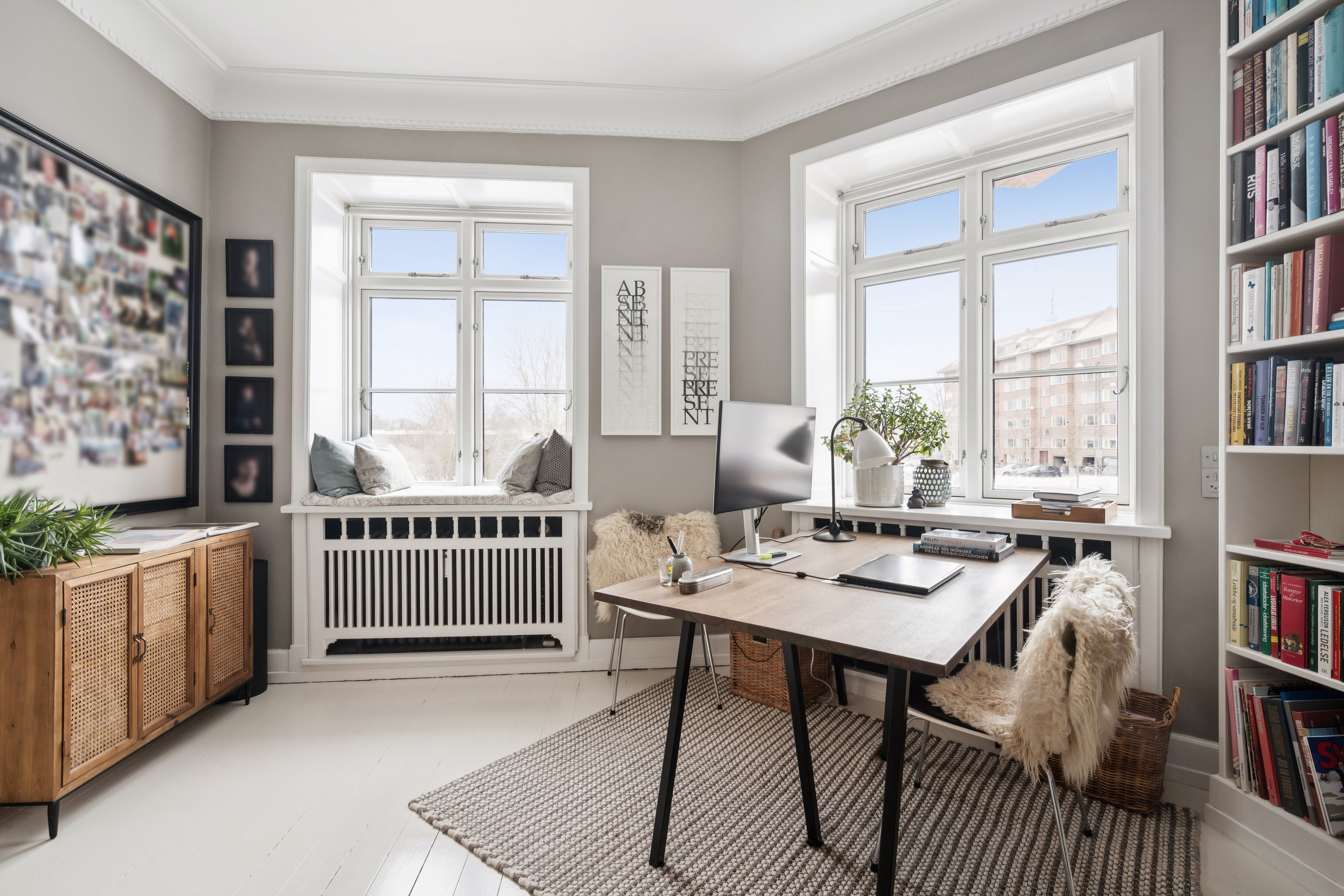 Fremhævet stue billede i fuldskærmstilstand. Billede af Stadion Allé 33, st.. th., 8000 Aarhus C