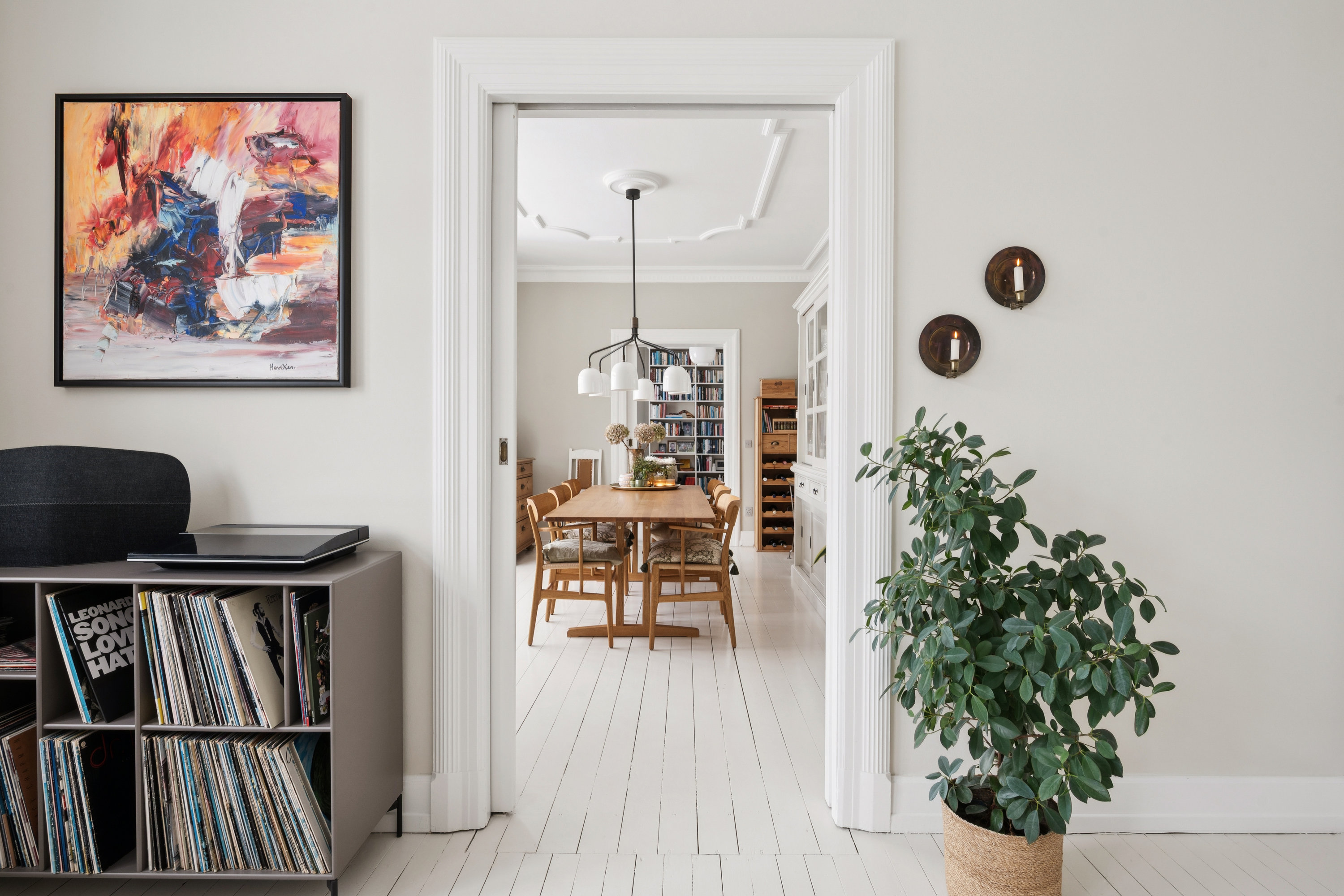 Fremhævet stue billede i fuldskærmstilstand. Billede af Stadion Allé 33, st.. th., 8000 Aarhus C