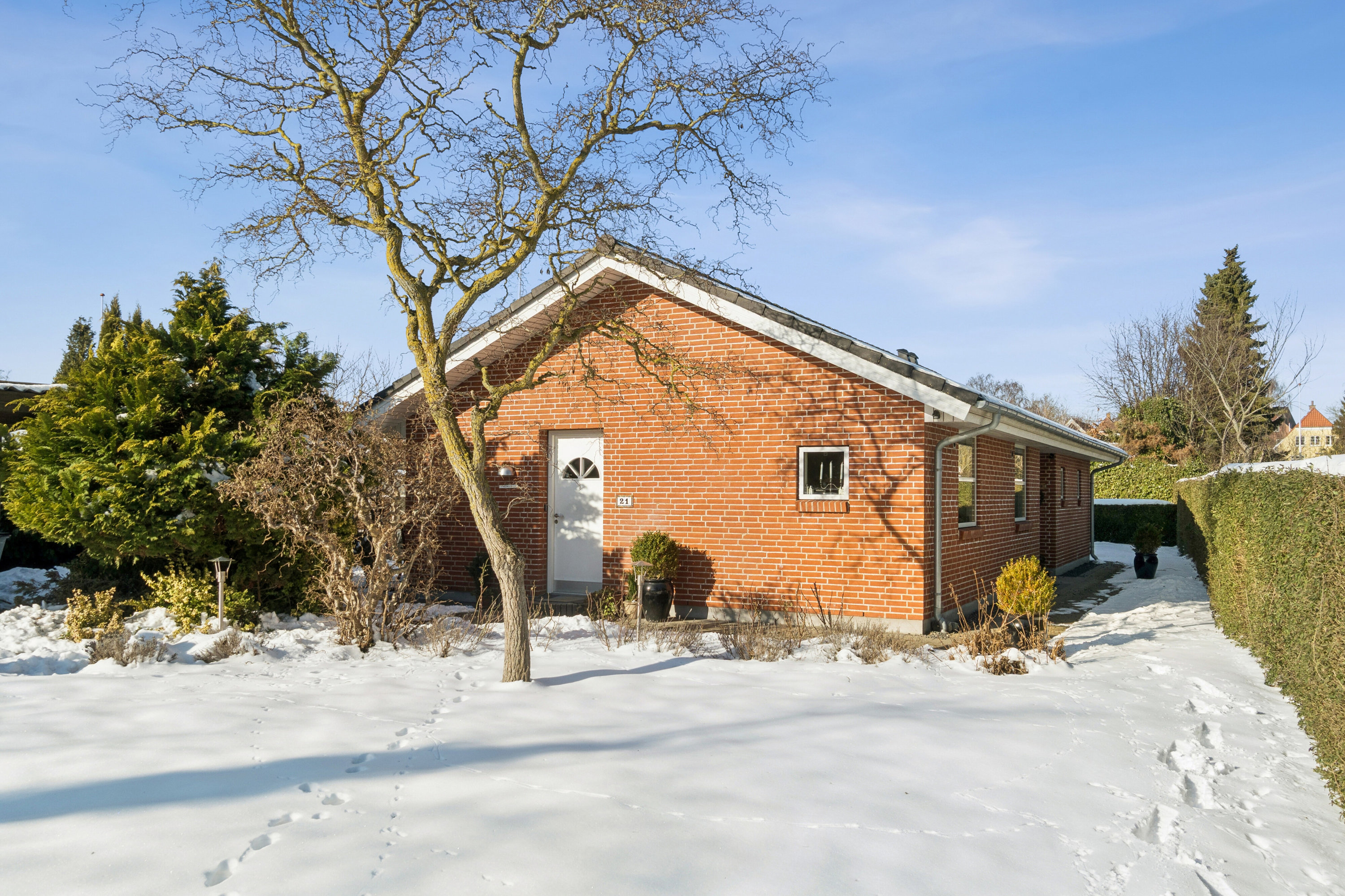 Fremhævet udendørs billede i fuldskærmstilstand. Billede af Poul Helgesens Vej 21, 8260 Viby J