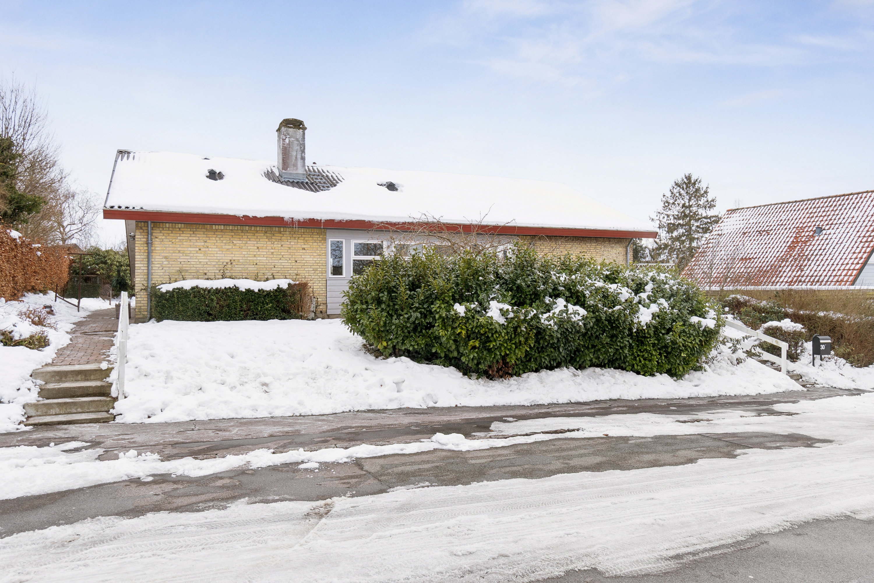 Fremhævet set fra haven billede i fuldskærmstilstand. Billede af Garvergårdsvej 30, 4200 Slagelse