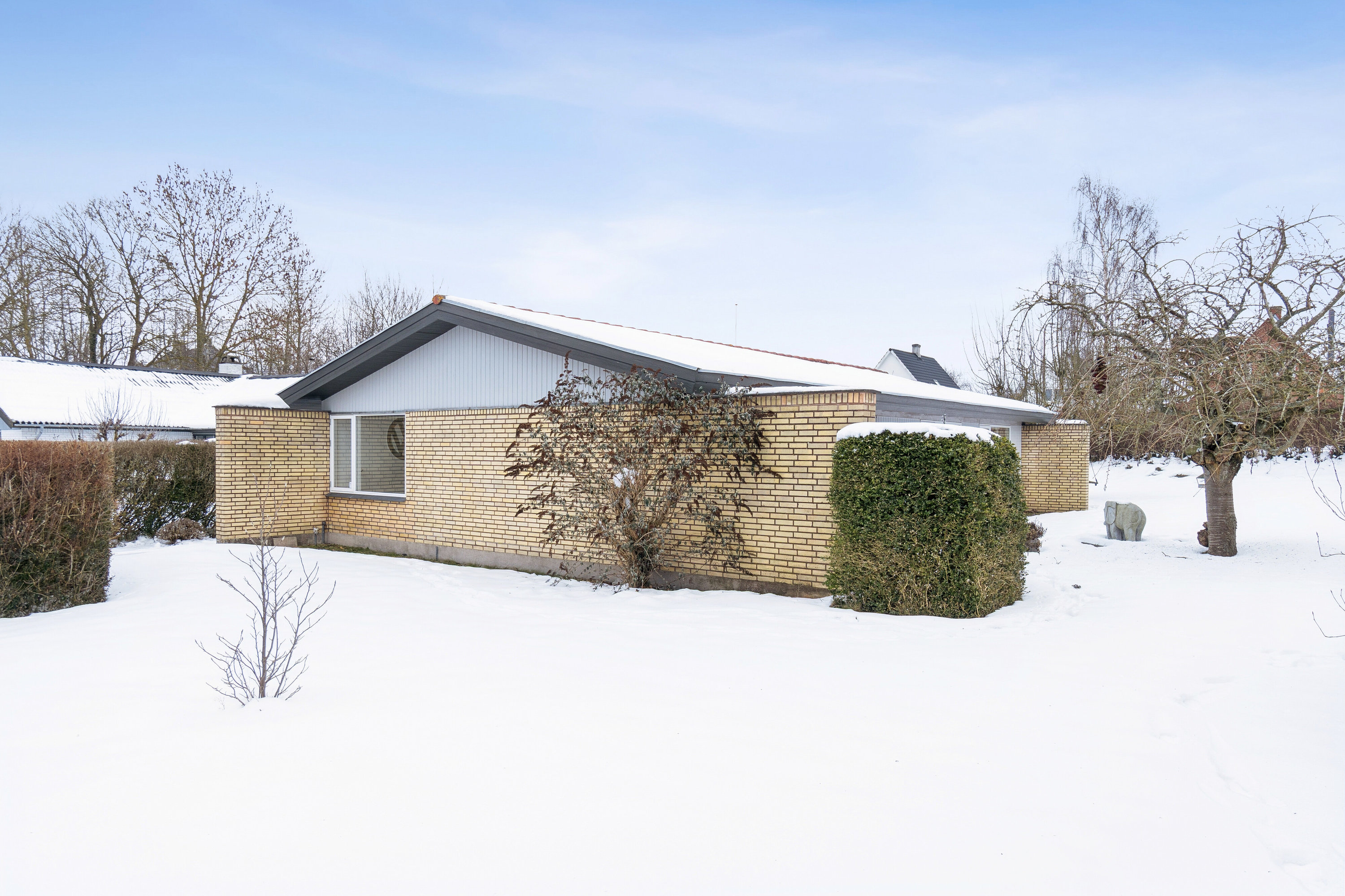 Fremhævet set fra vejen billede i fuldskærmstilstand. Billede af Havretoften 46, 4200 Slagelse