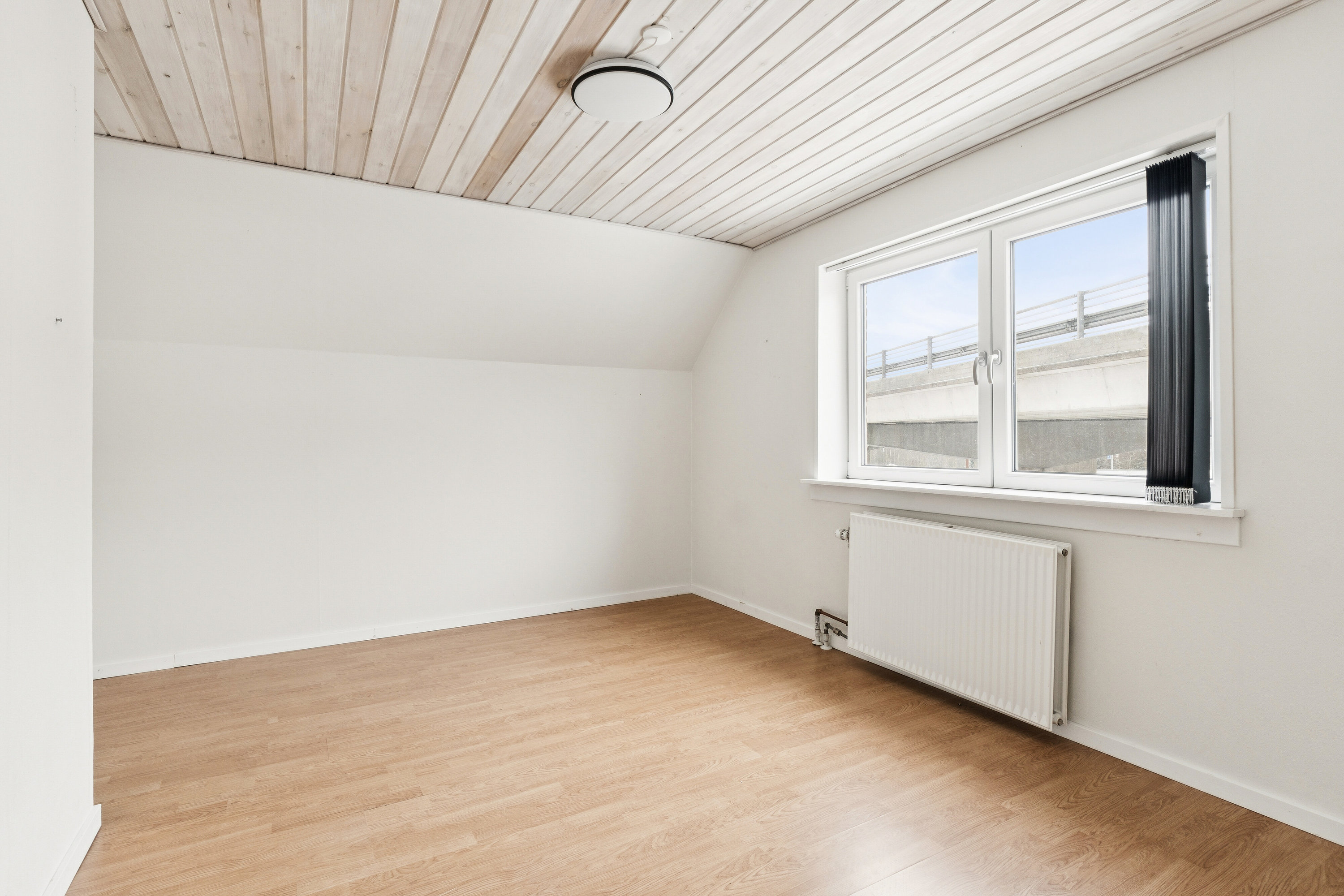 Fremhævet soveværelse billede i fuldskærmstilstand. Billede af Løsningvej 27, 8722 Hedensted