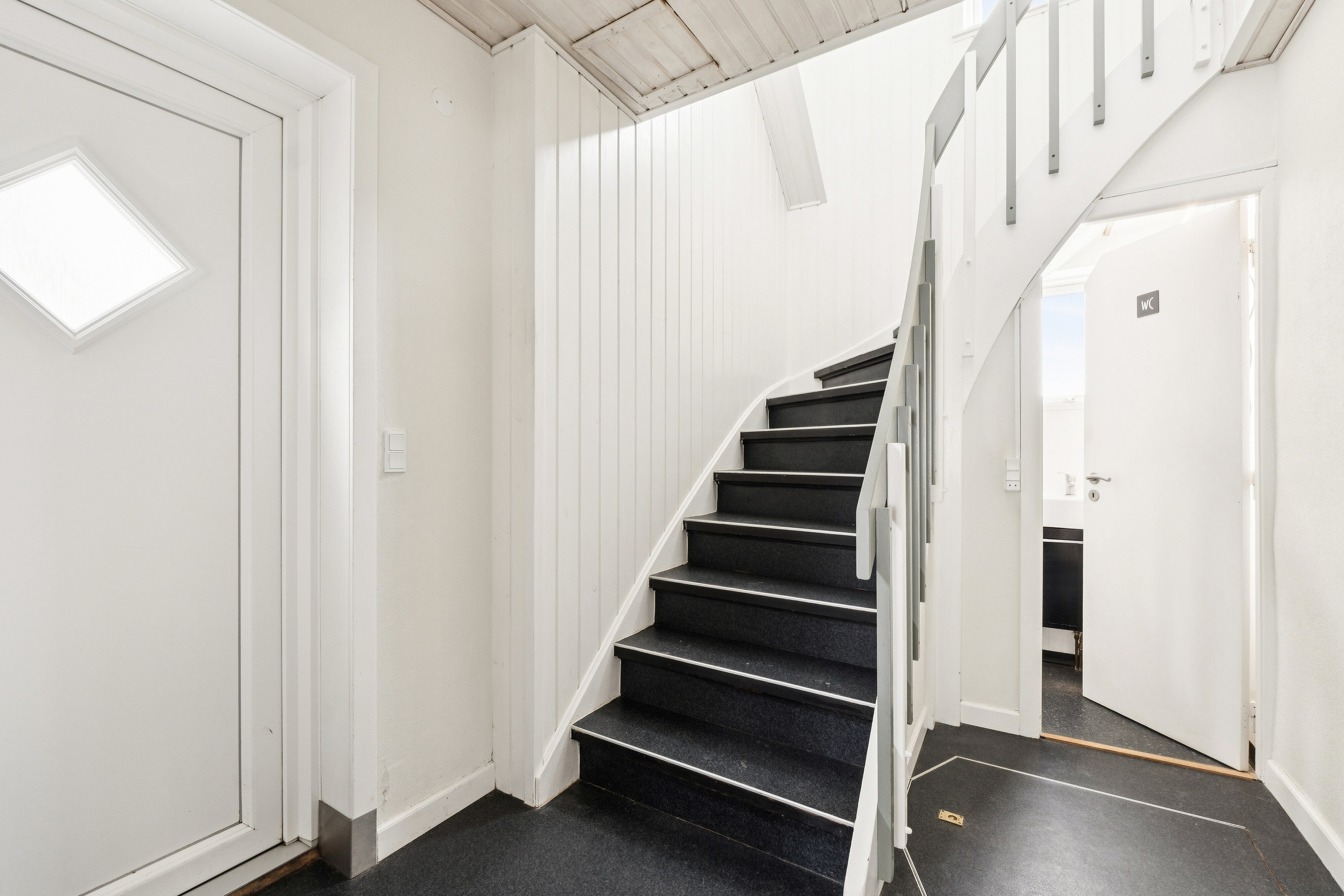 Fremhævet walker billede i fuldskærmstilstand. Billede af Løsningvej 27, 8722 Hedensted