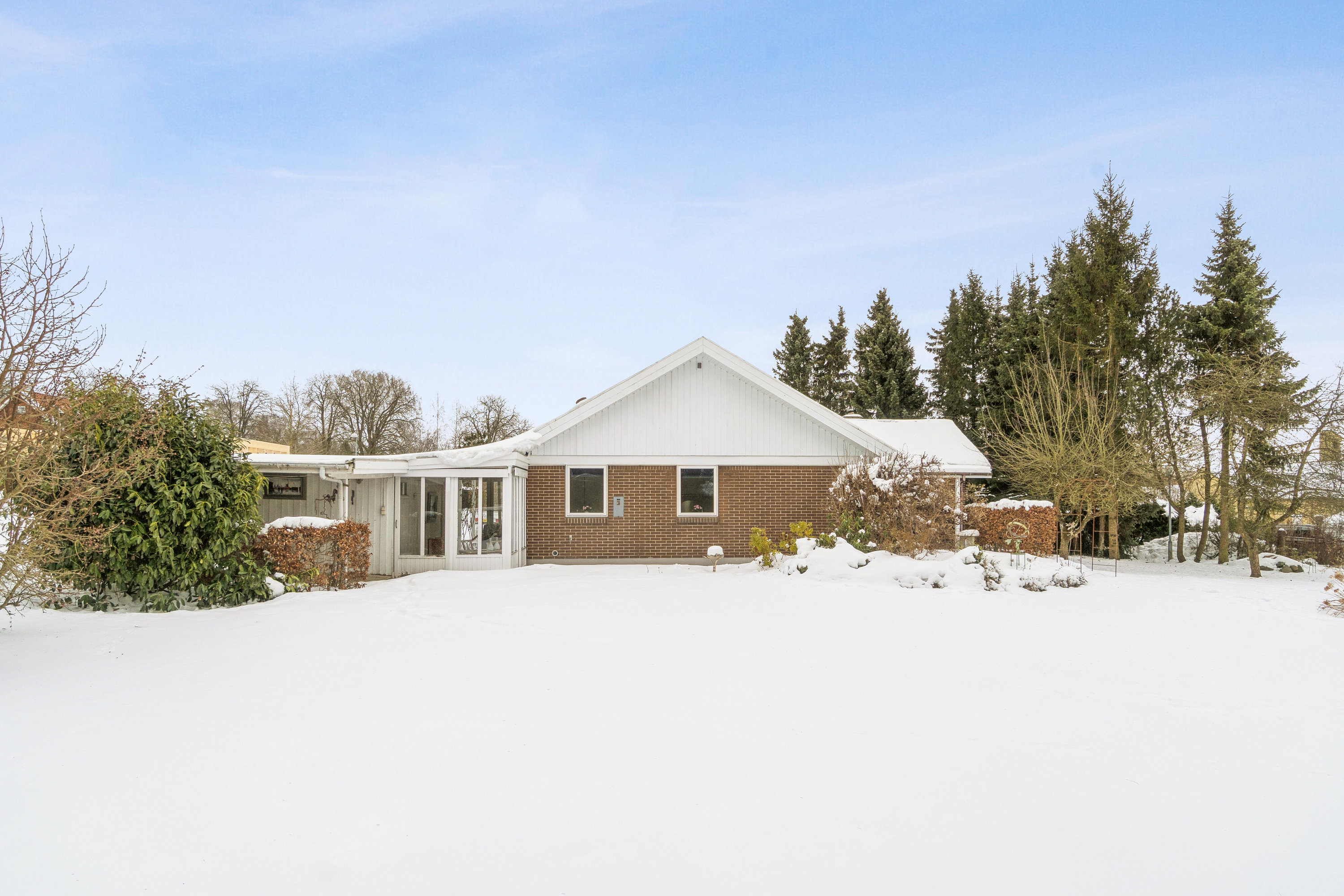 Fremhævet set fra haven billede i fuldskærmstilstand. Billede af Rysagervej 18, 4690 Haslev