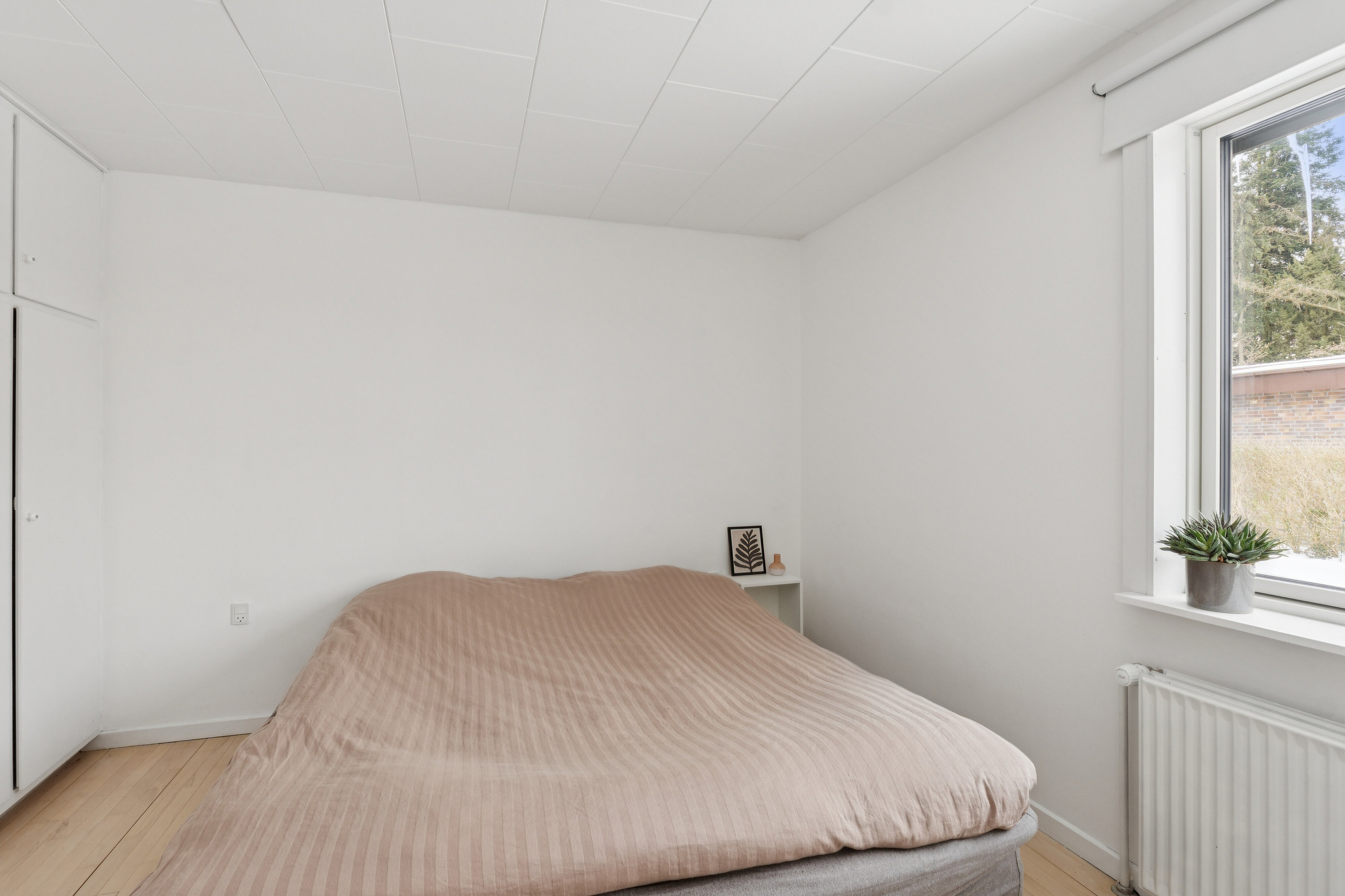 Fremhævet soveværelse billede i fuldskærmstilstand. Billede af Islevvangen 36, 2610 Rødovre