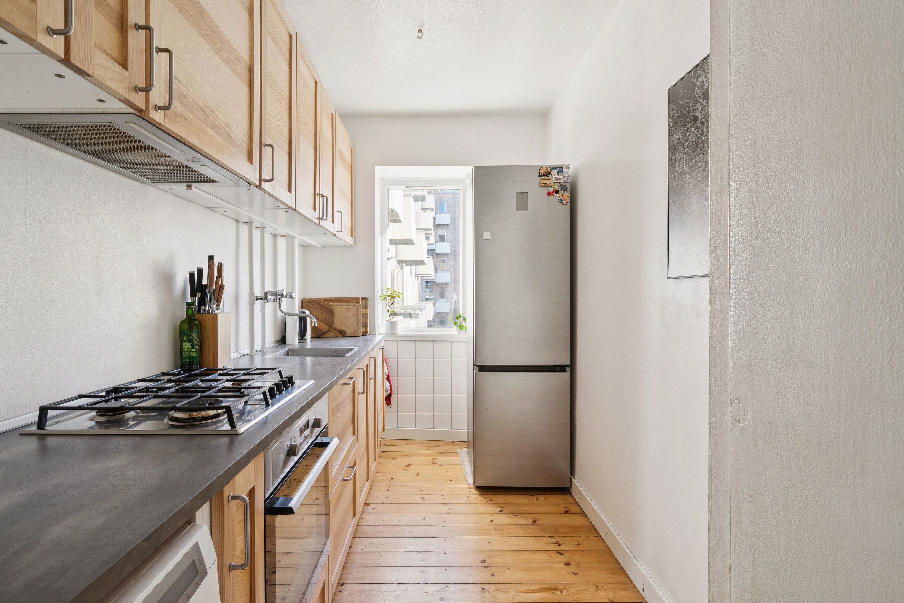 Fremhævet køkken billede i fuldskærmstilstand. Billede af Parmagade 36, 1. tv., 2300 København S