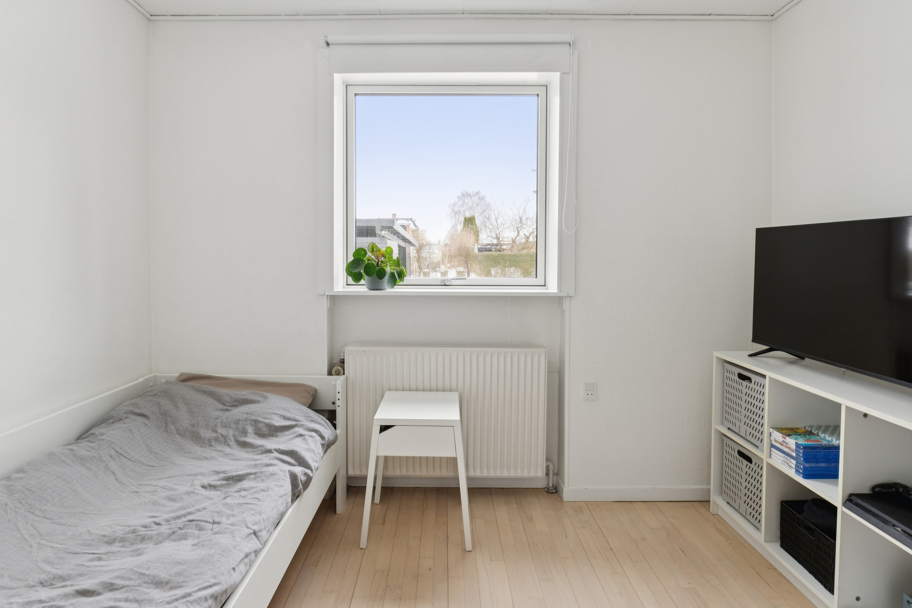 Fremhævet soveværelse billede i fuldskærmstilstand. Billede af Islevvangen 36, 2610 Rødovre