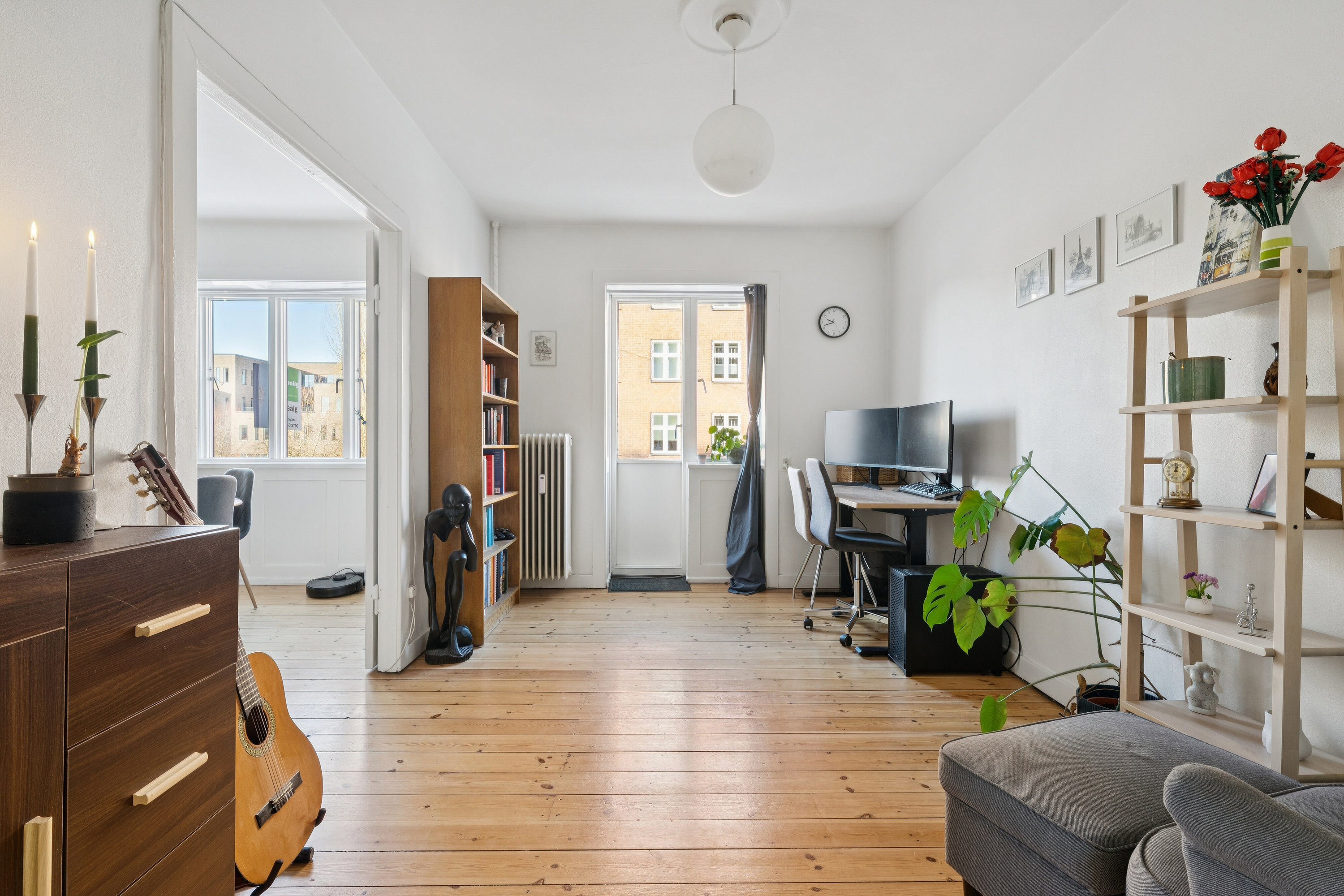 Fremhævet arbejdsværelse billede i fuldskærmstilstand. Billede af Parmagade 36, 1. tv., 2300 København S