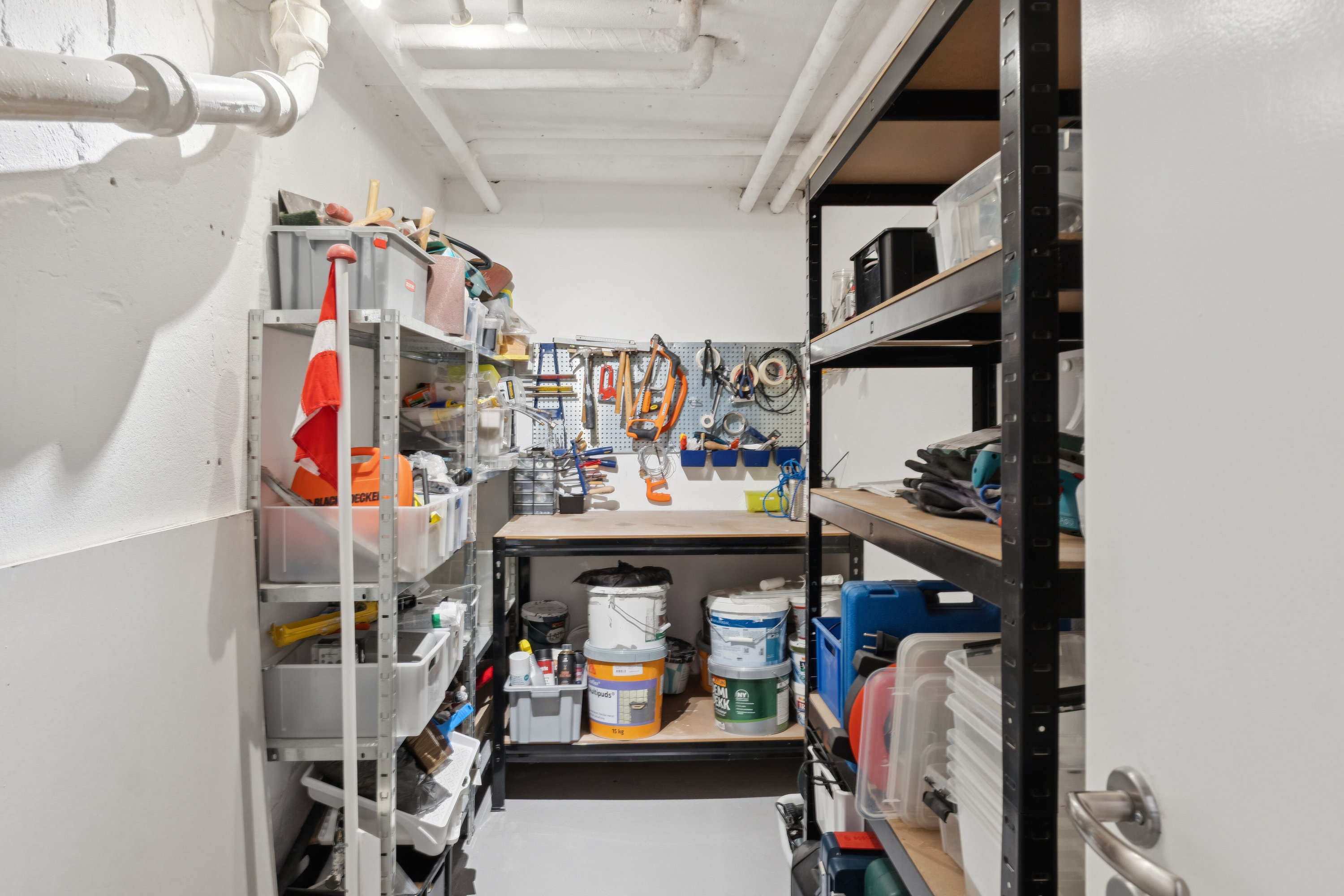 Fremhævet lager billede i fuldskærmstilstand. Billede af Islevvangen 36, 2610 Rødovre