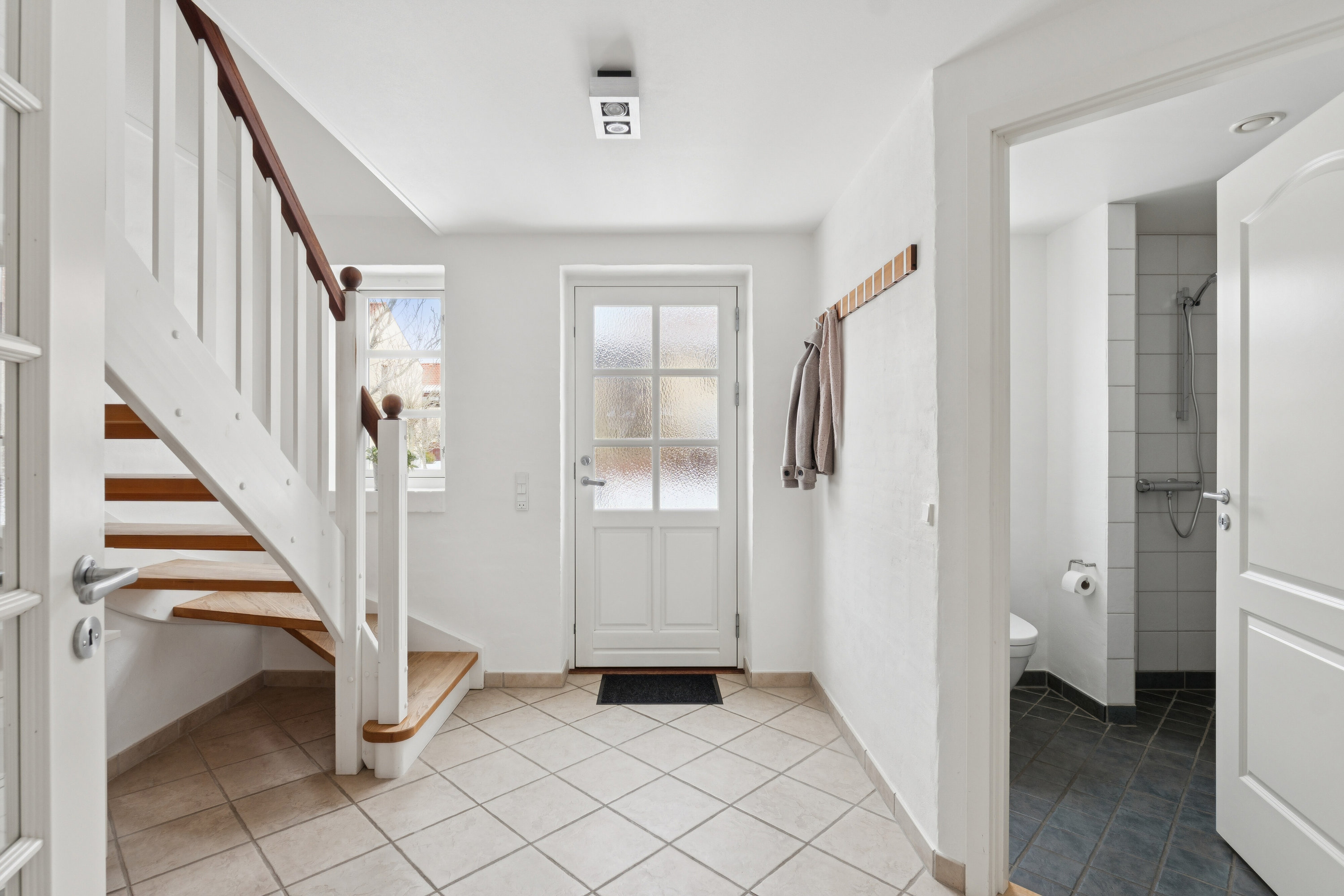 Fremhævet gang billede i fuldskærmstilstand. Billede af Stensbjerg 15, 2600 Glostrup